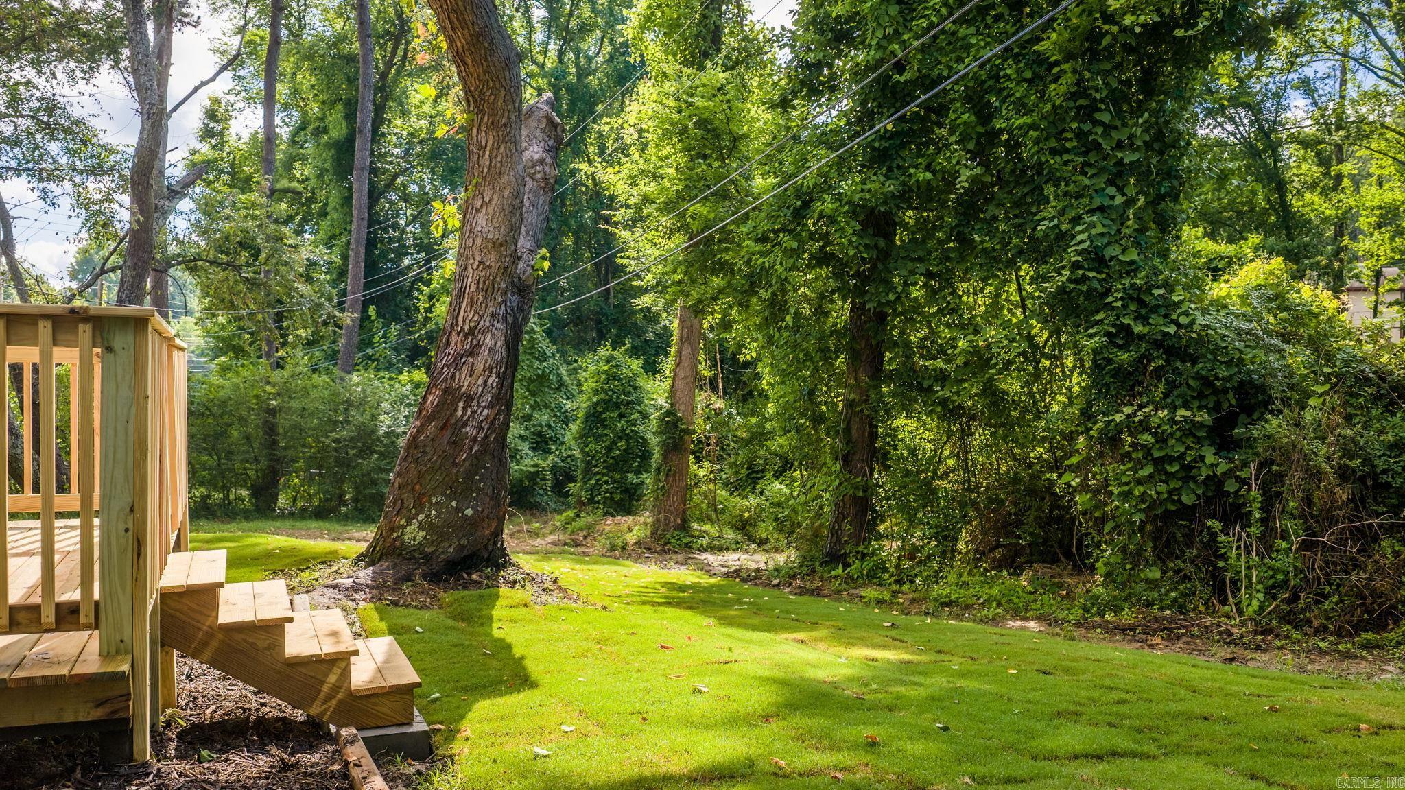 TWIN LAKES - Residential