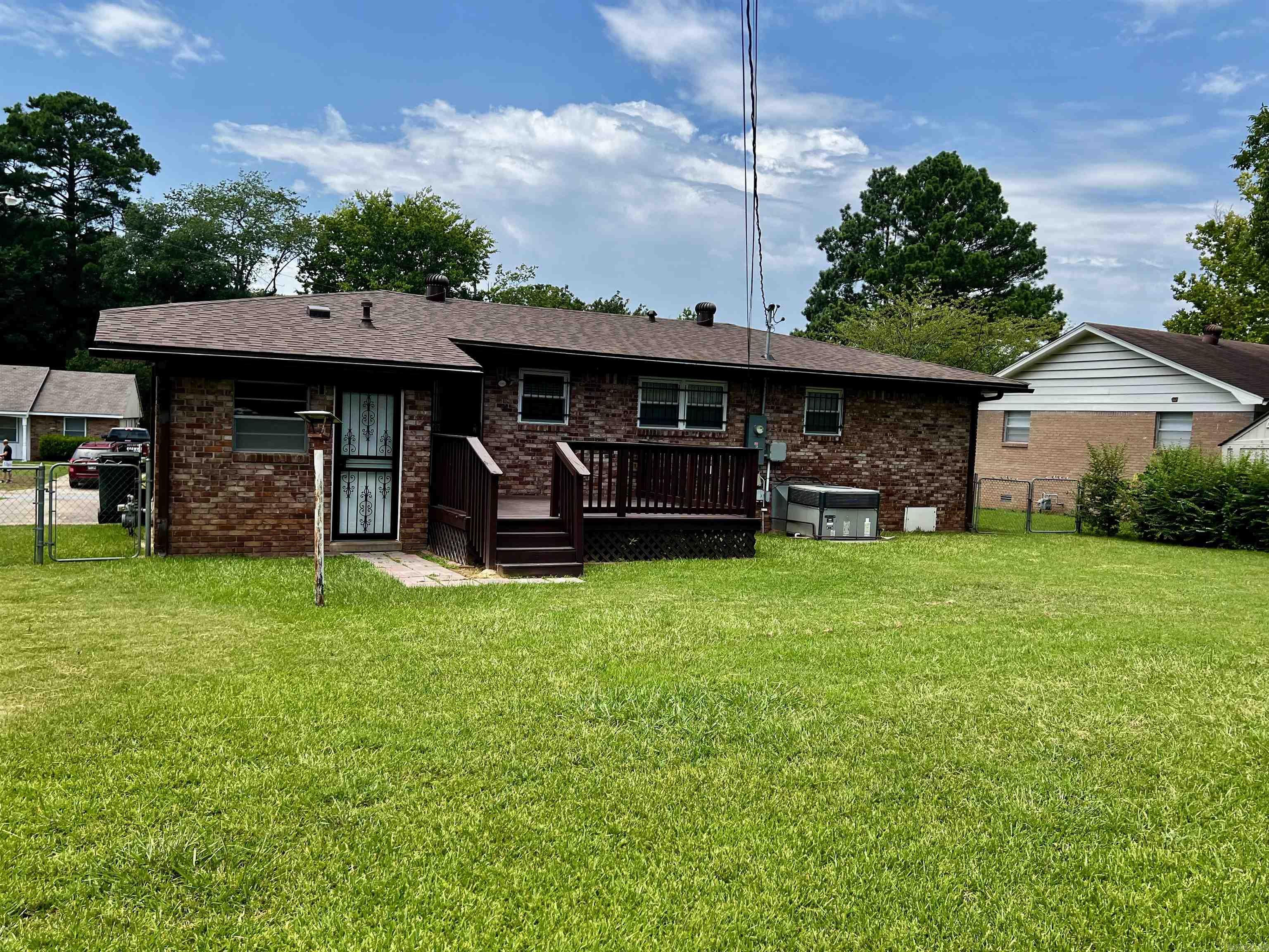 BROOKFIELD - Residential