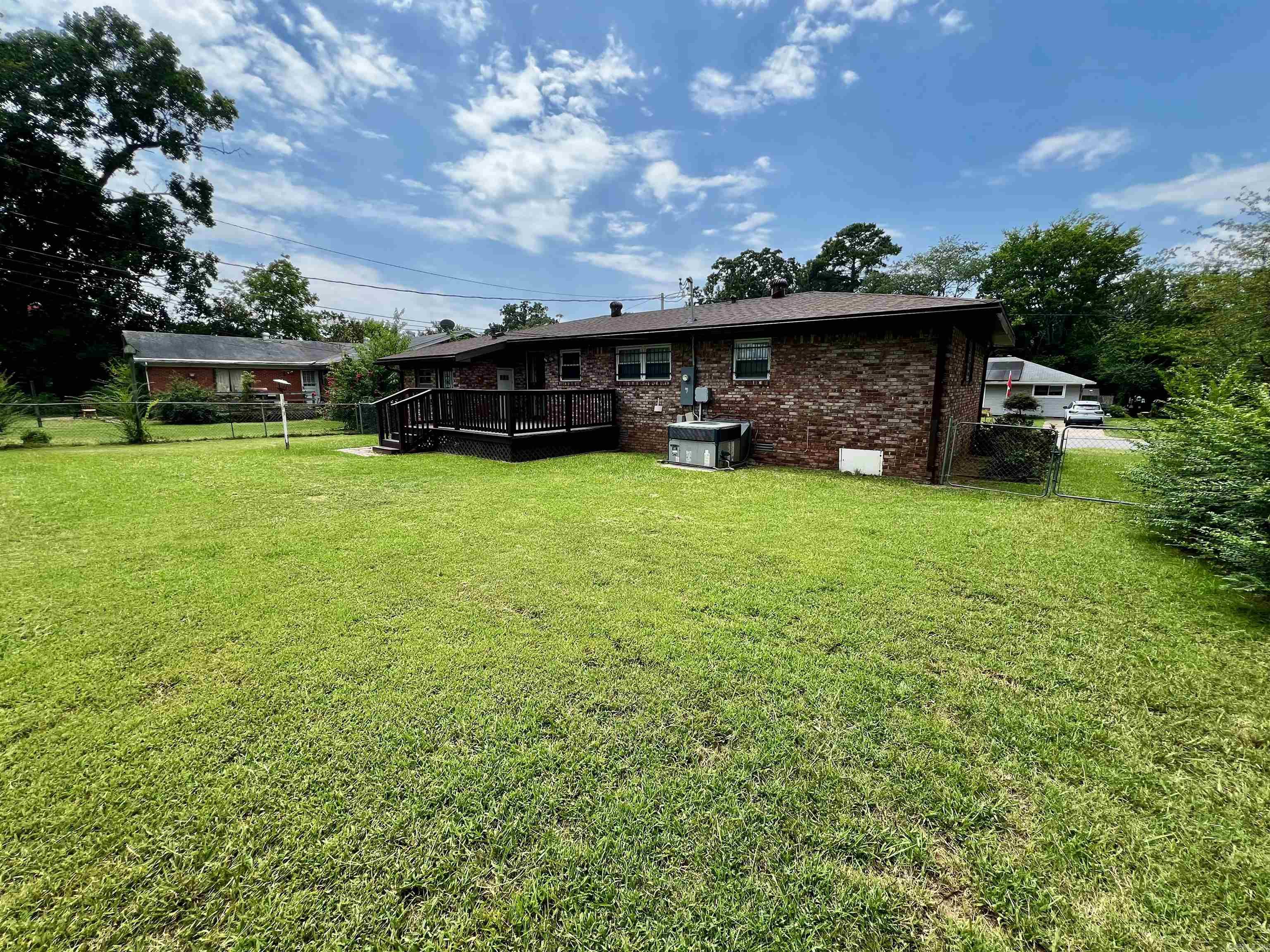 BROOKFIELD - Residential