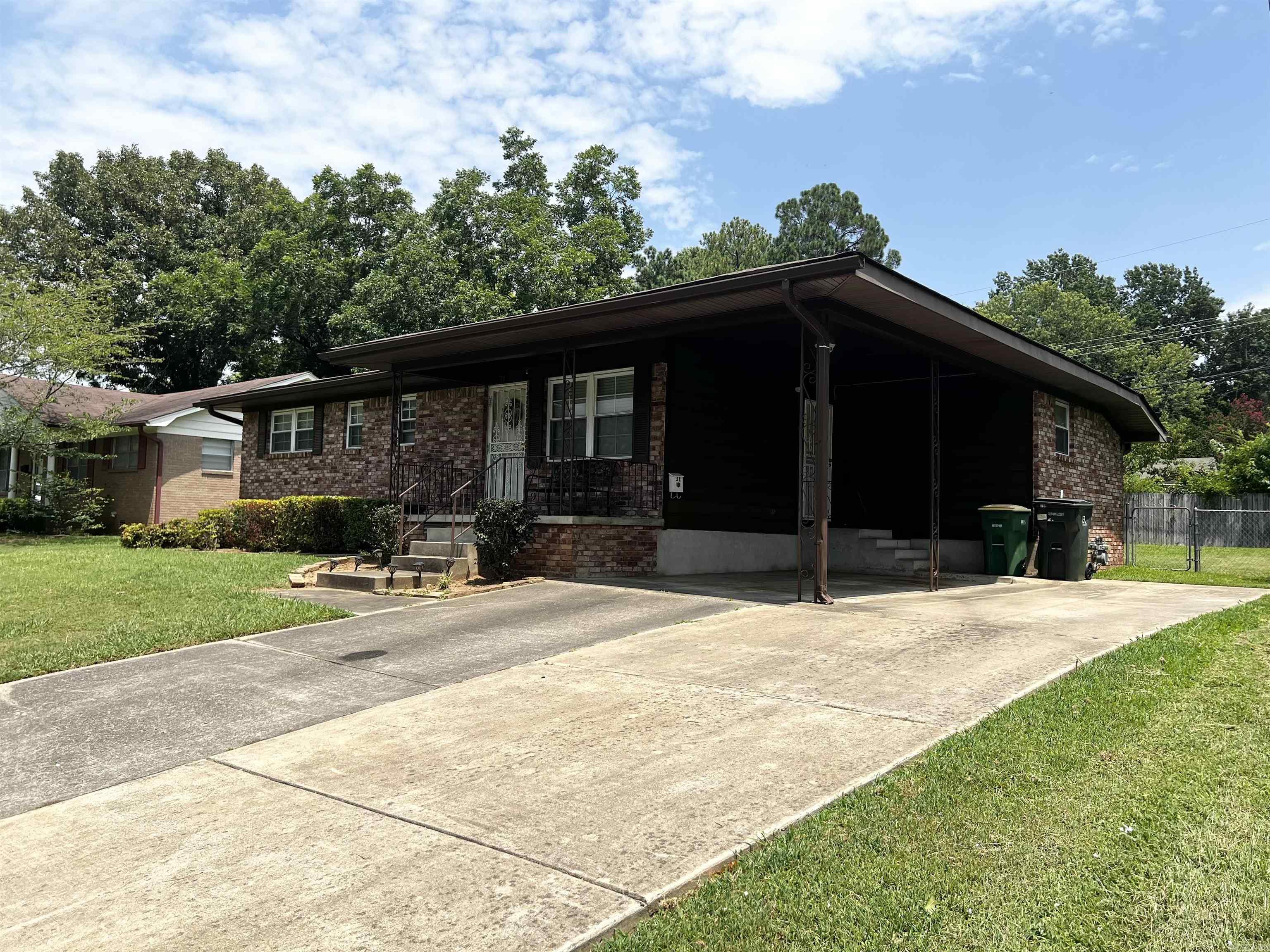 BROOKFIELD - Residential