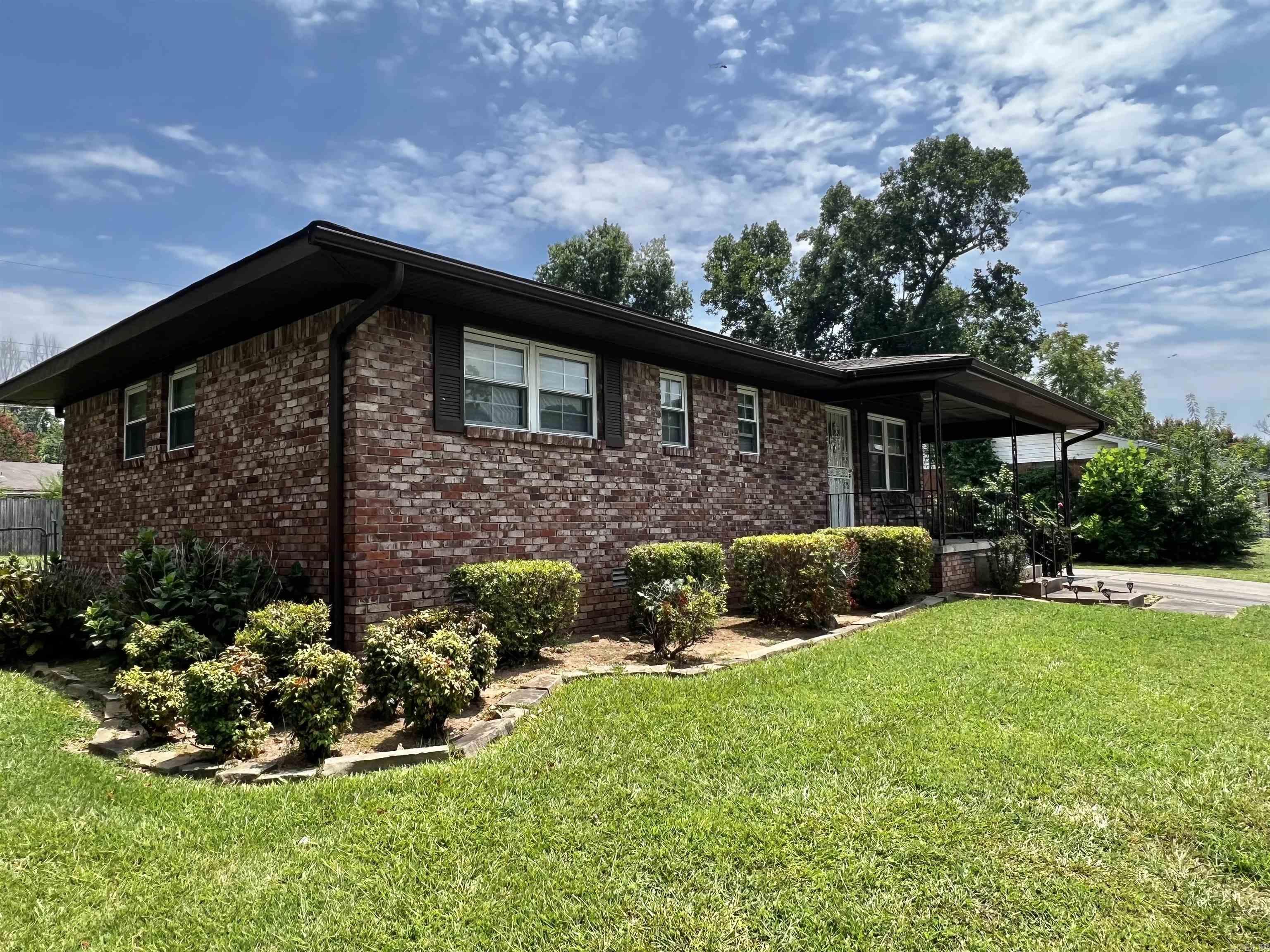BROOKFIELD - Residential