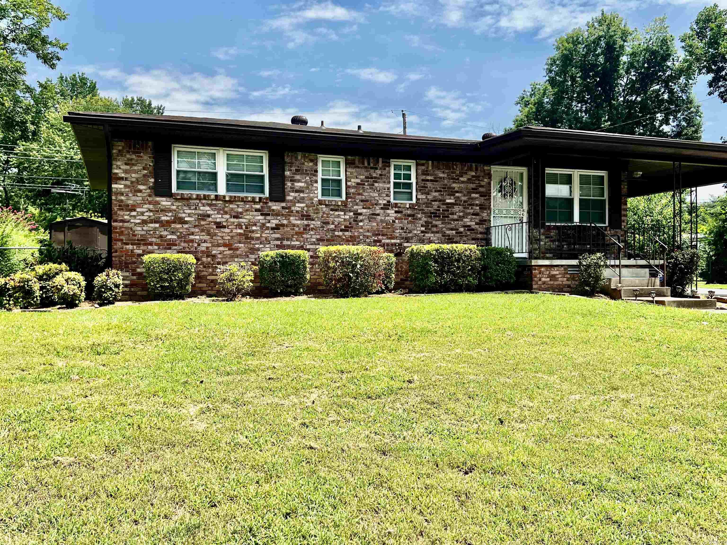 BROOKFIELD - Residential