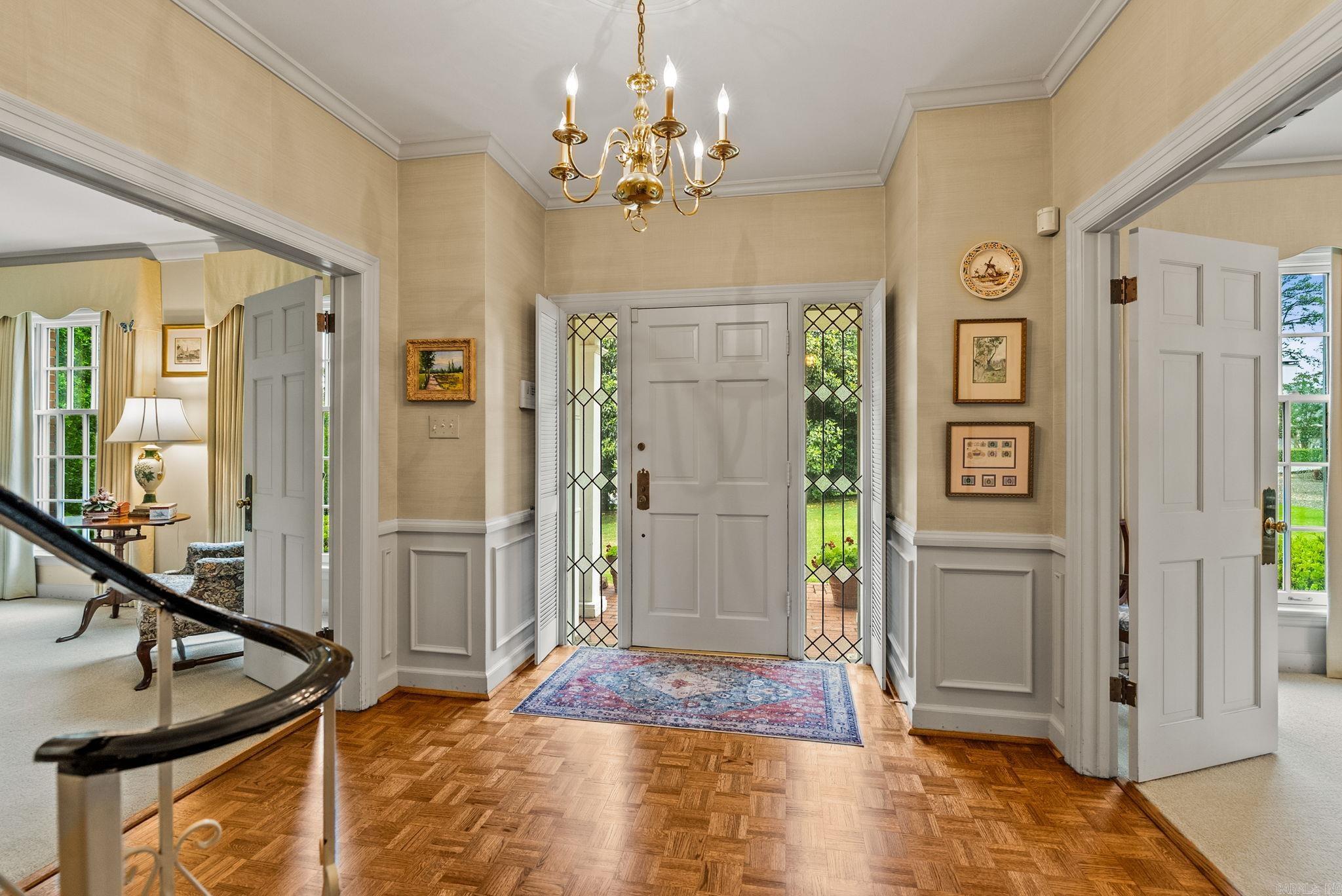 PINE MANOR - Residential