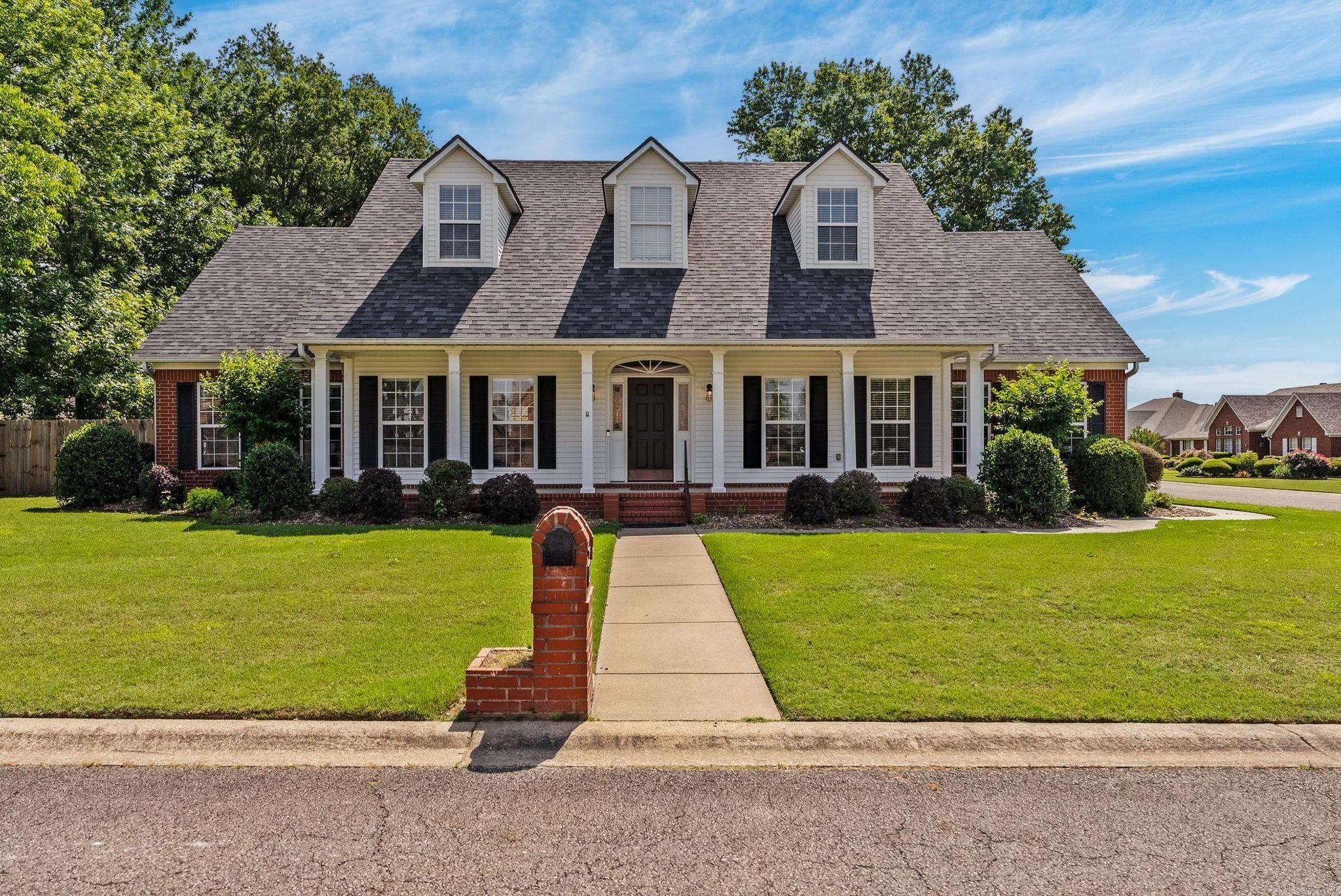 WOODLAND SPRINGS - Residential