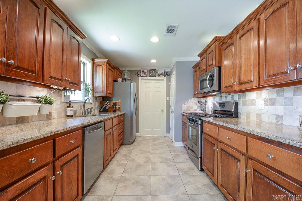 ARBOR OAKS - Residential