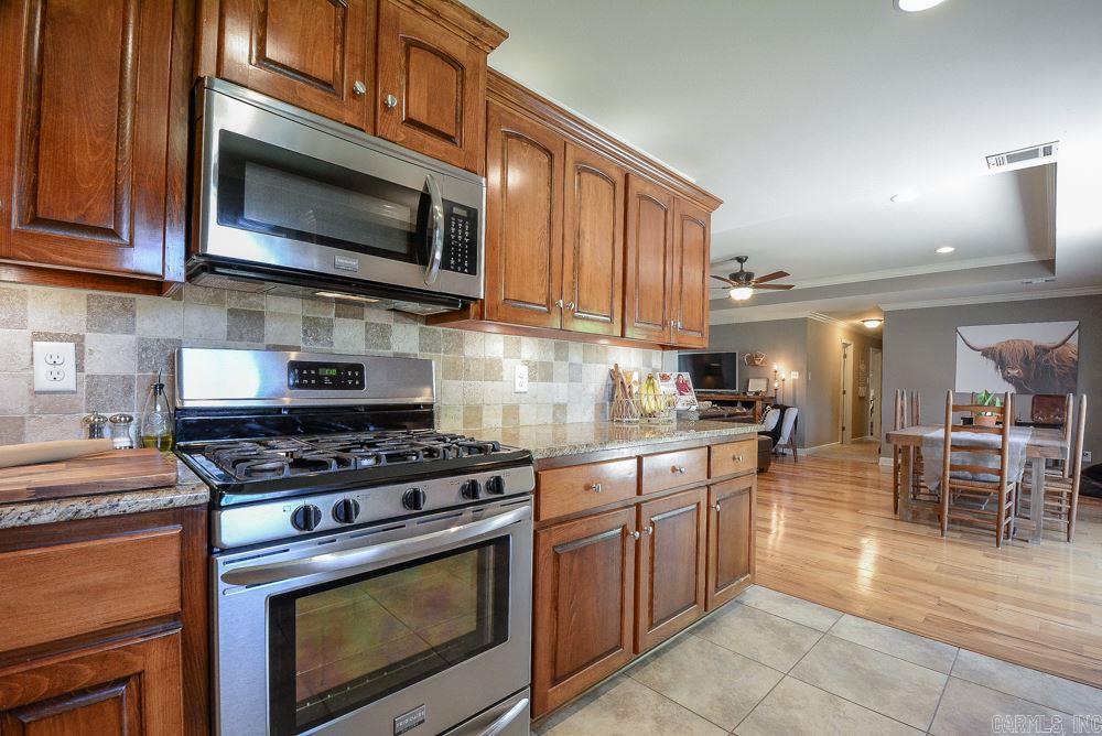 ARBOR OAKS - Residential