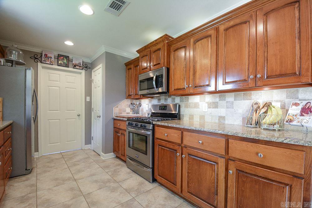 ARBOR OAKS - Residential