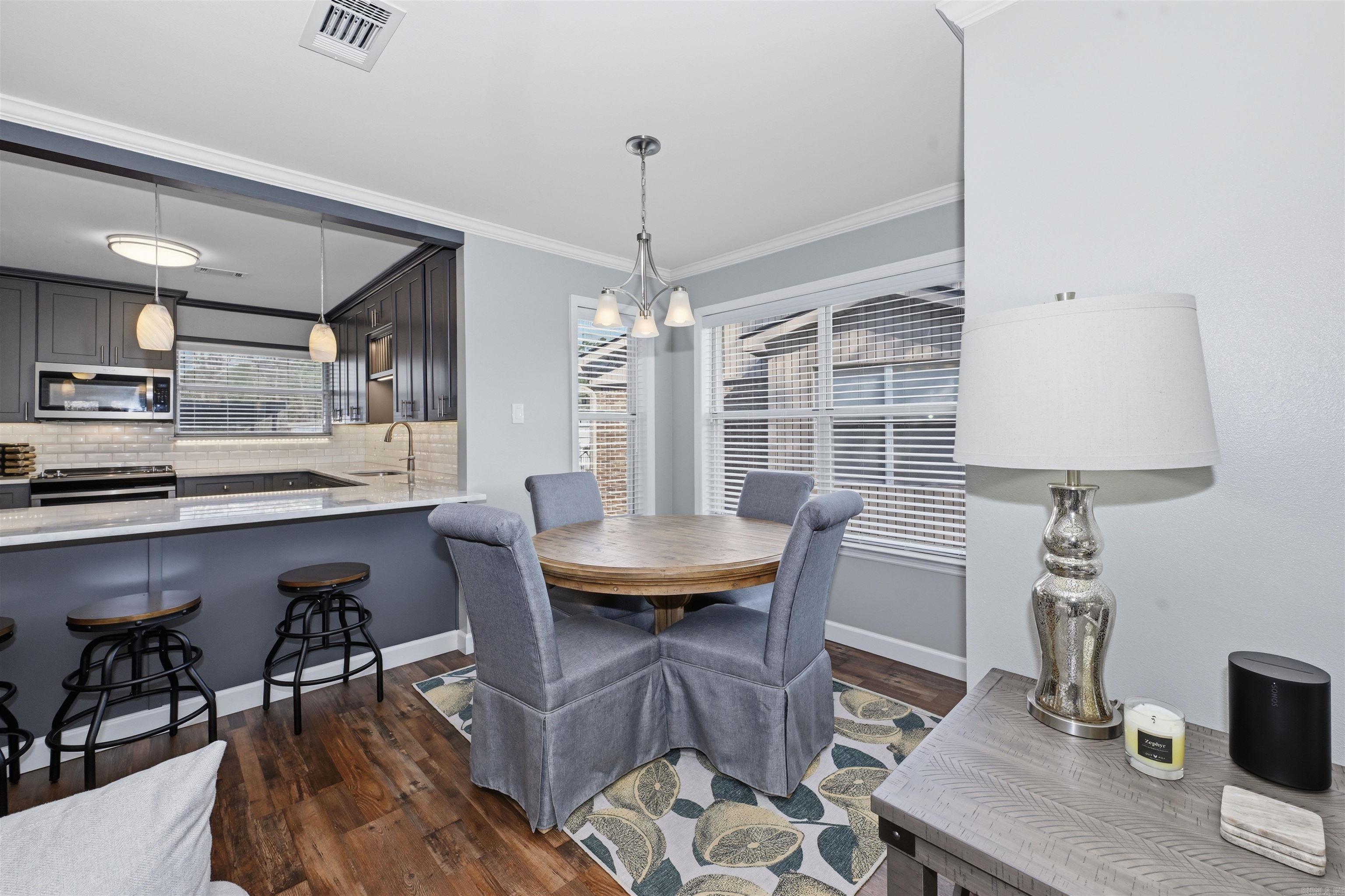WESTPORT BAY TOWN HOUSE - Residential