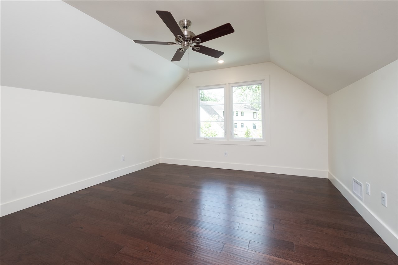 PLEASANT VALLEY - Residential