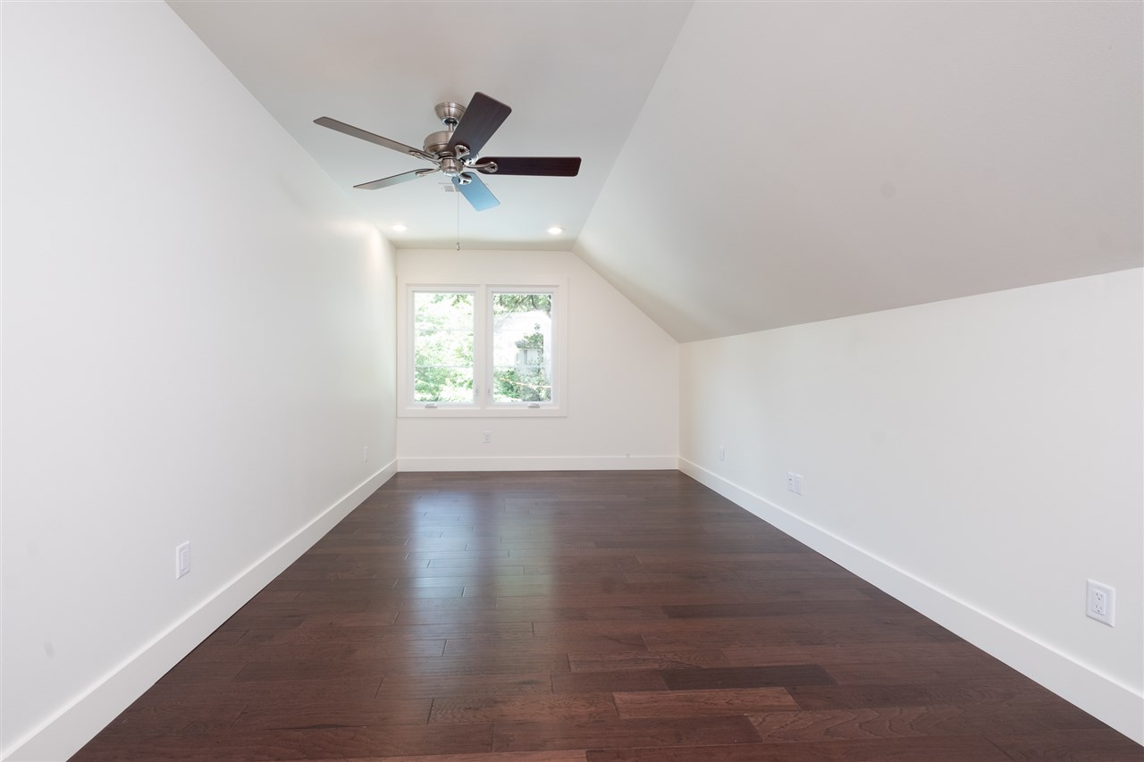 PLEASANT VALLEY - Residential
