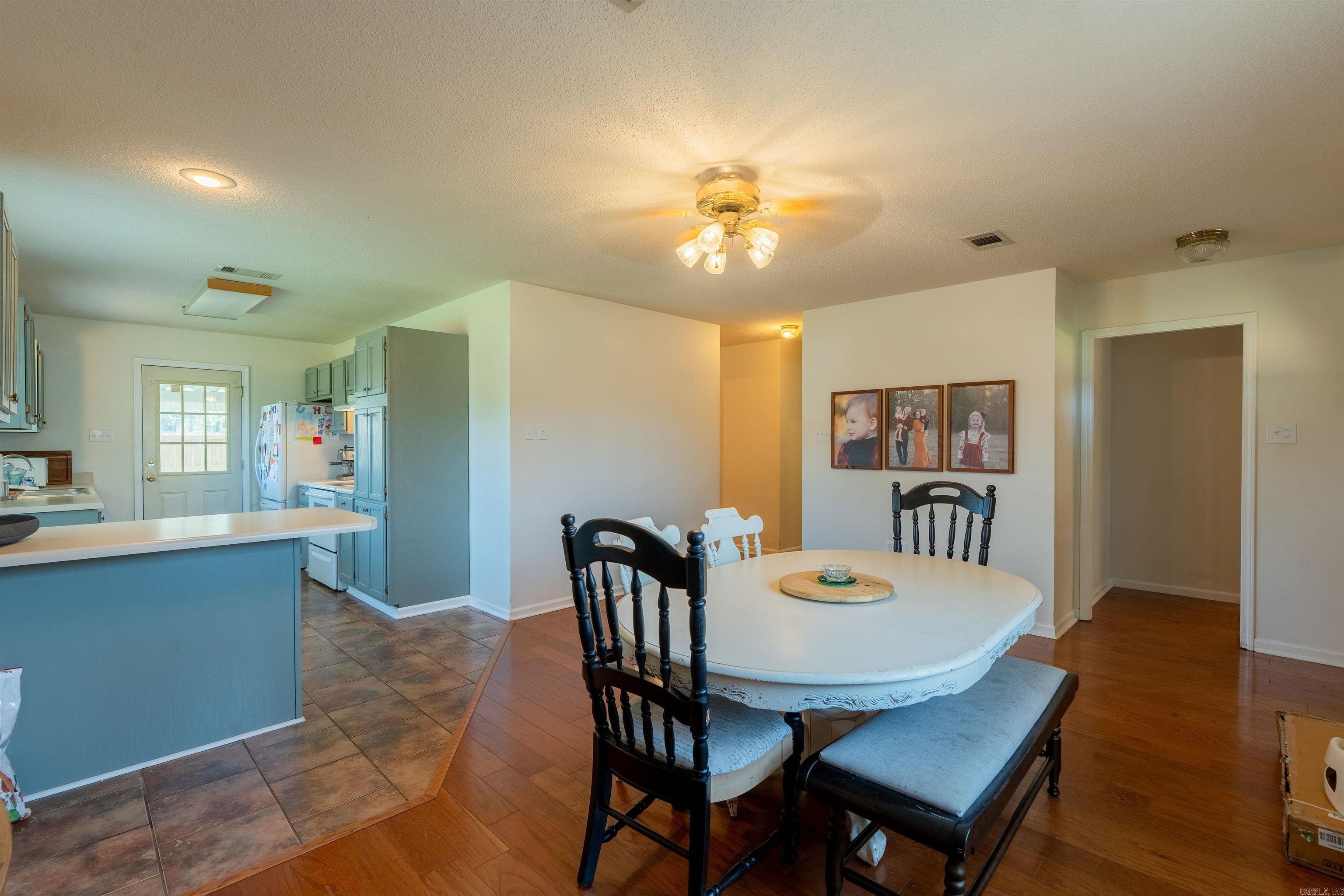 Summerview Terrace - Residential