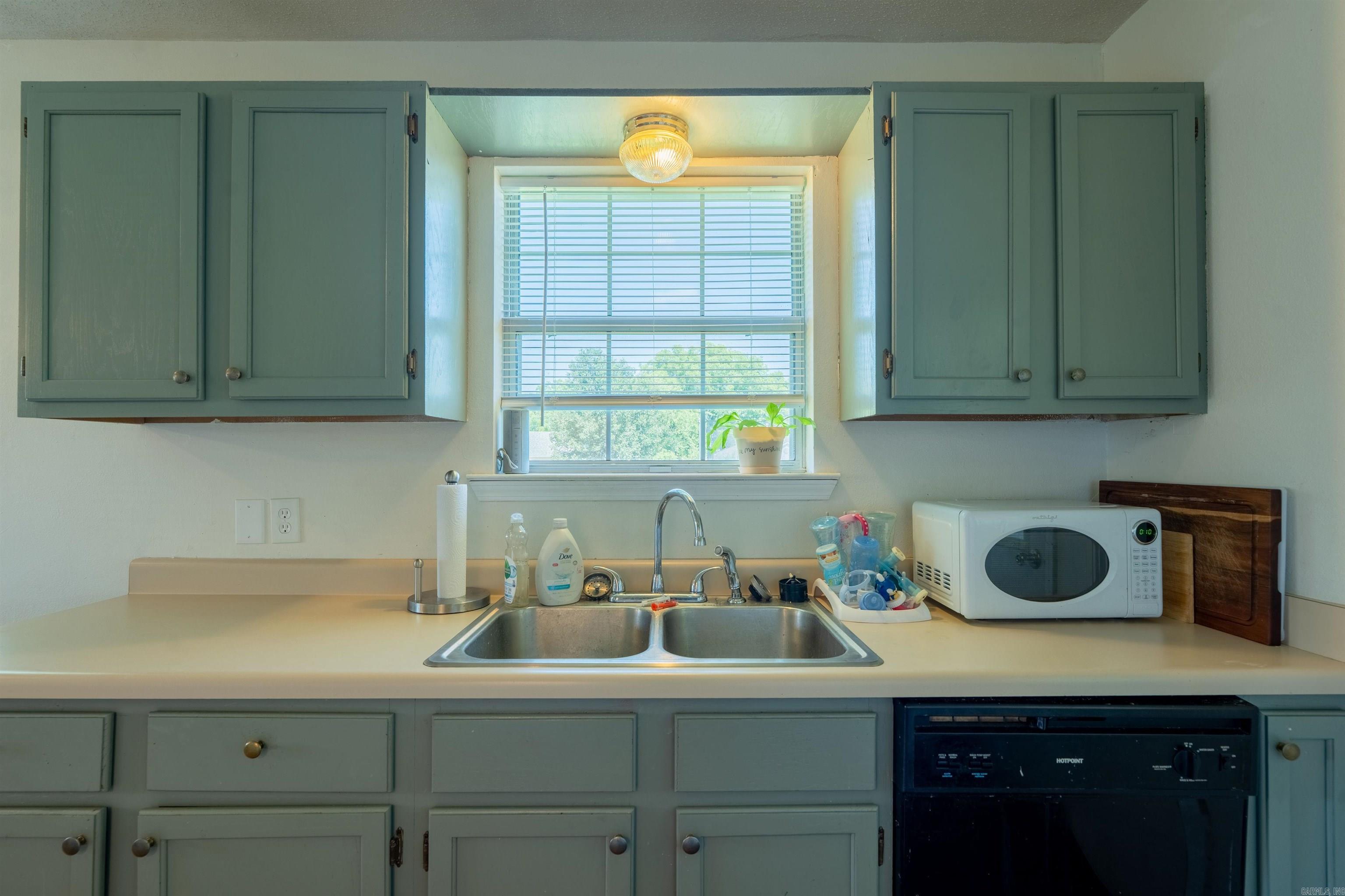 Summerview Terrace - Residential