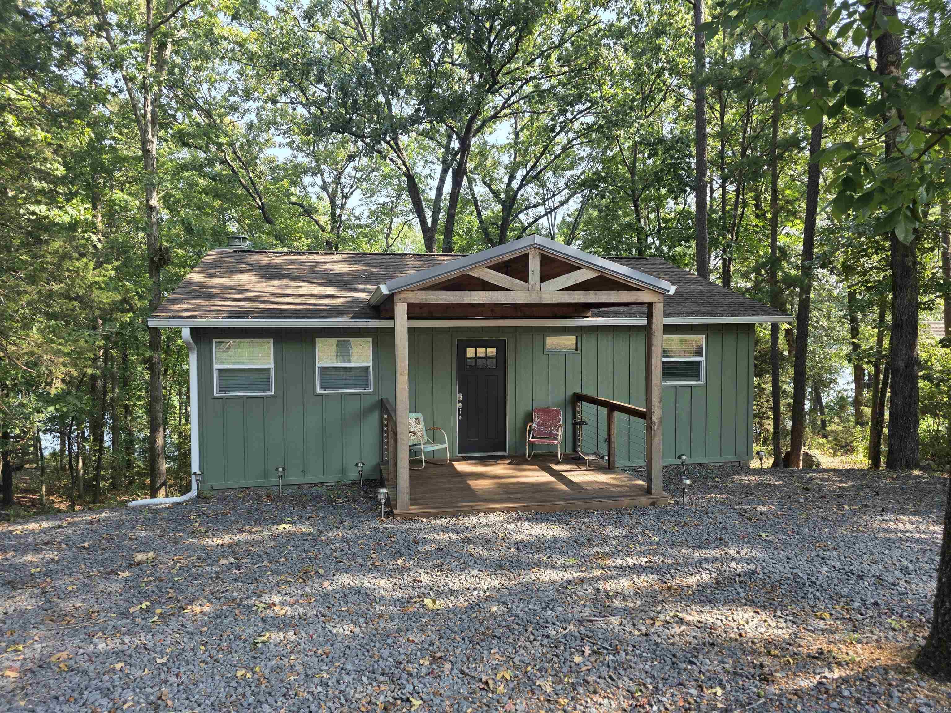 TWIN COVE ESTATES - LAKE - Residential