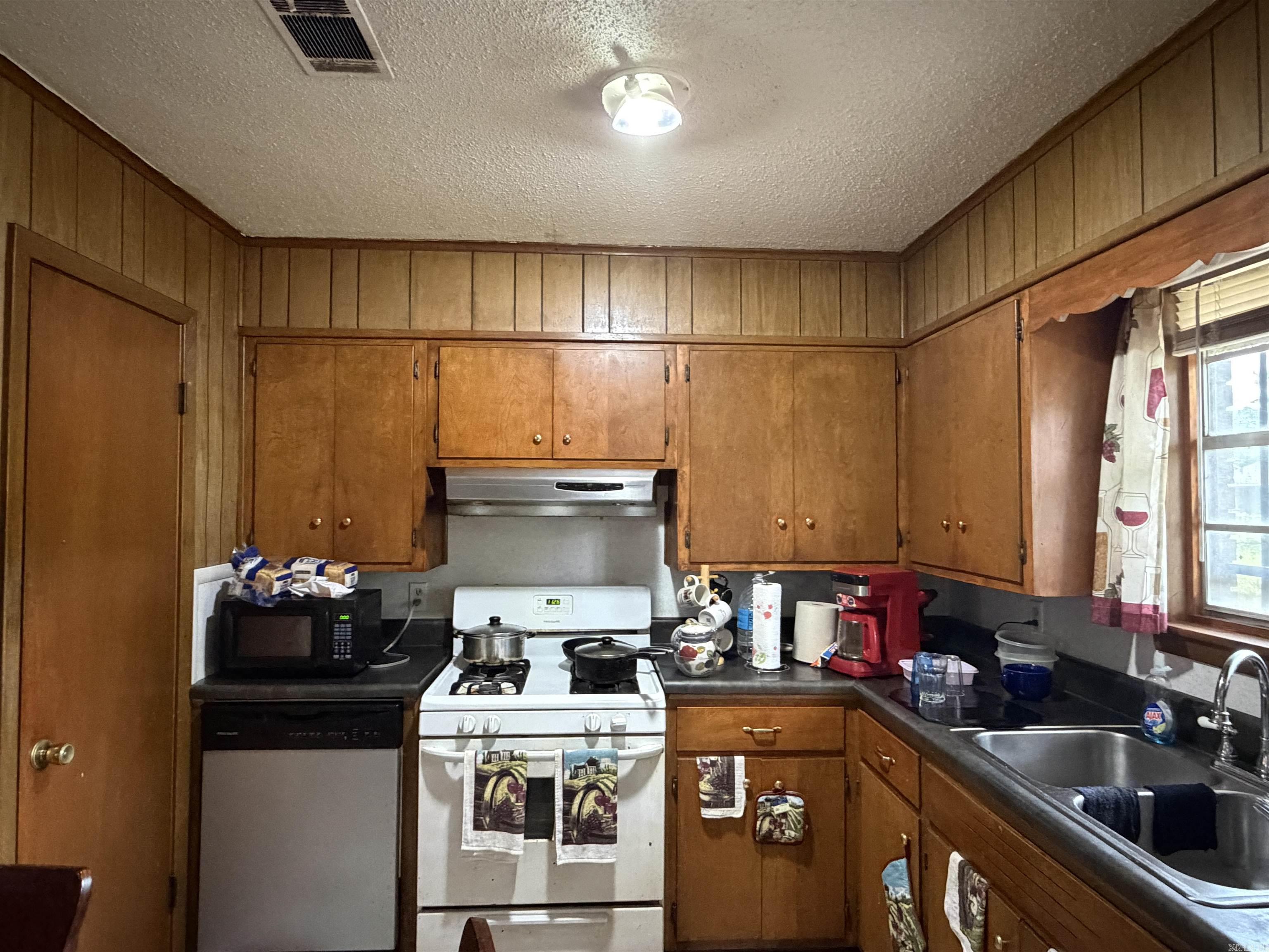 Leawood - Residential