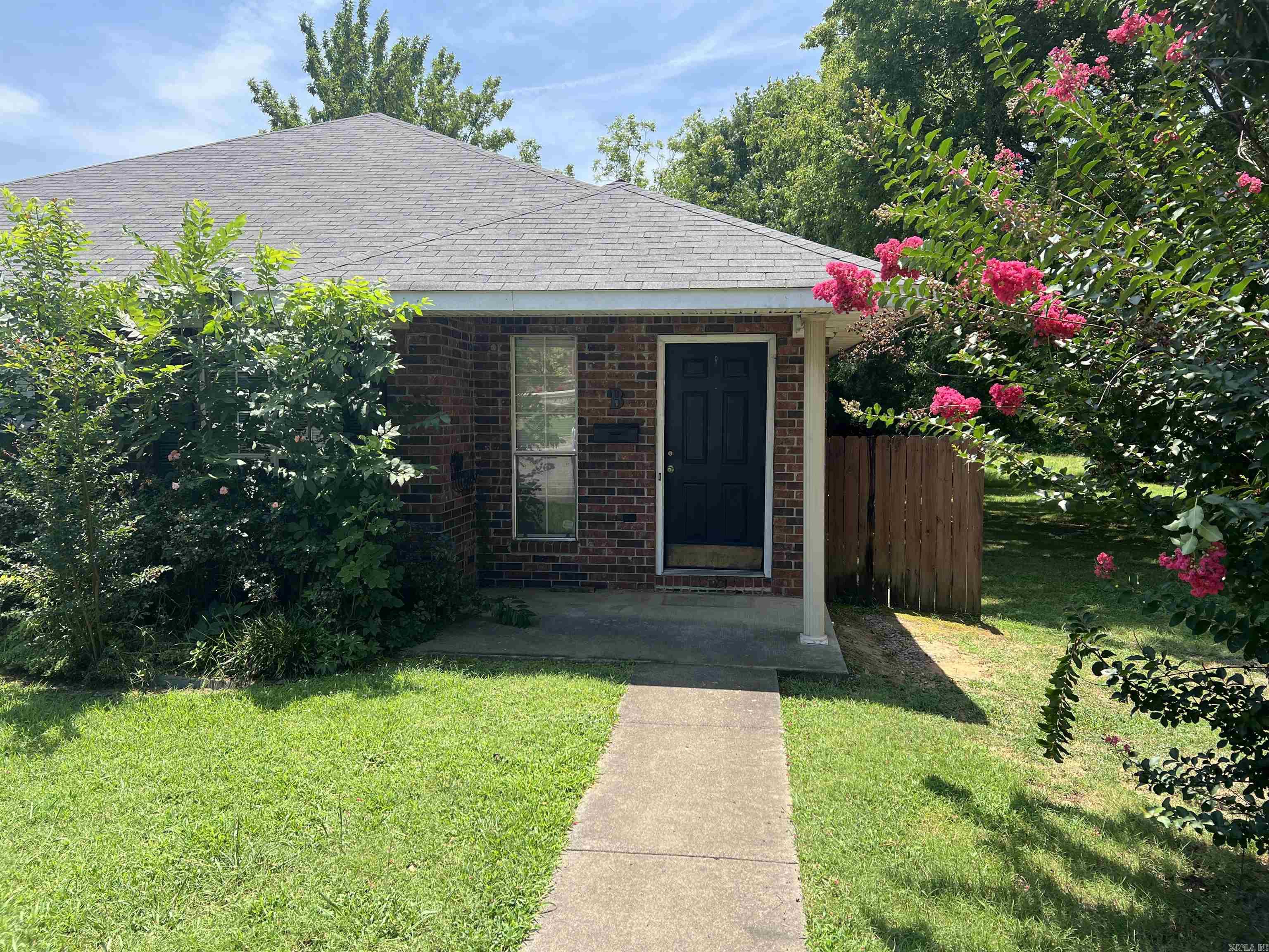 Central Location. Well maintained 3 bed 2 bath duplex.  All electric with Central Air/Heat, Beautiful Wood Floors in Living Room. Fenced Back Yard. No pets $35 application fee. Income requirement is 3X monthly rent.