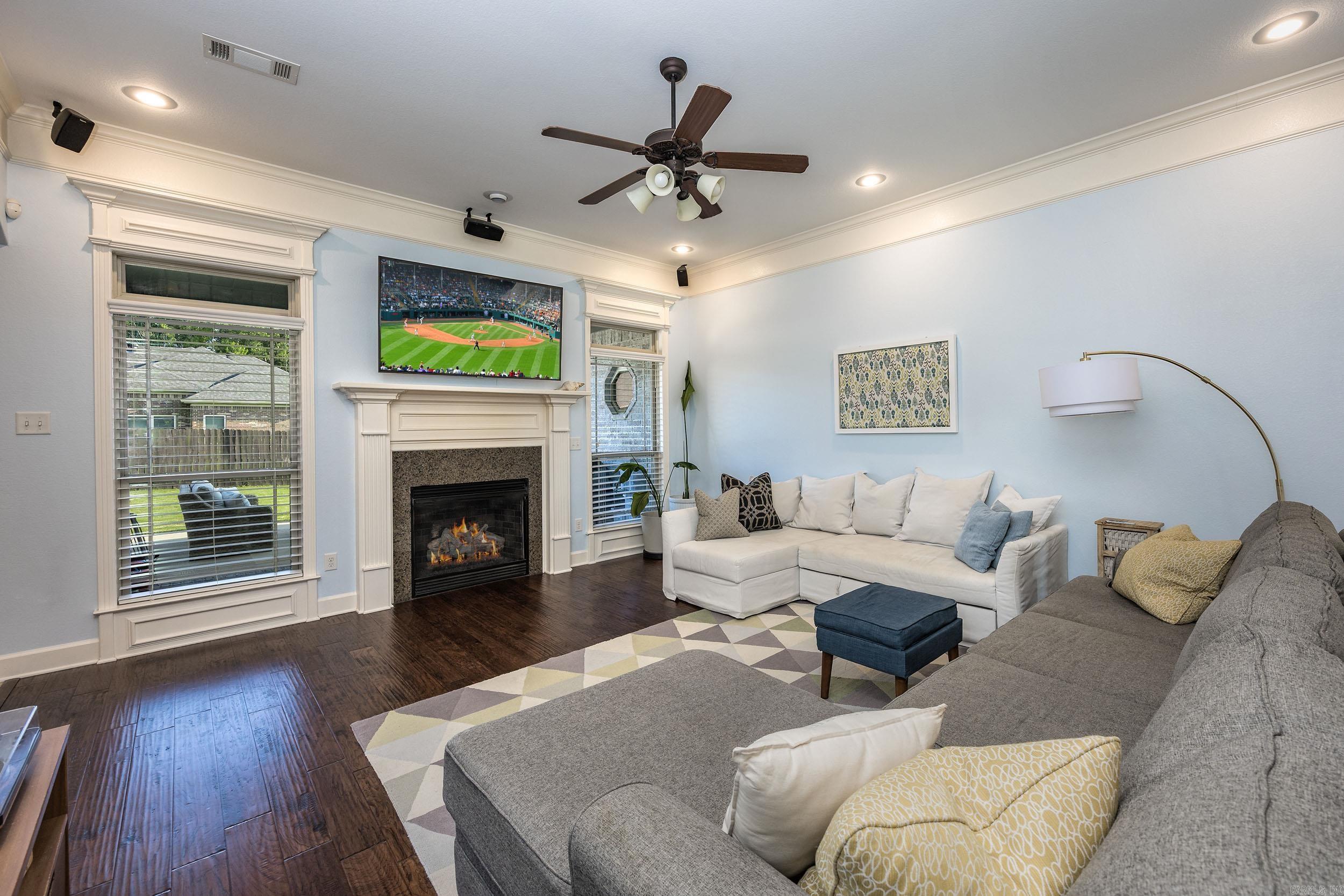 SHADOW CREEK - Residential