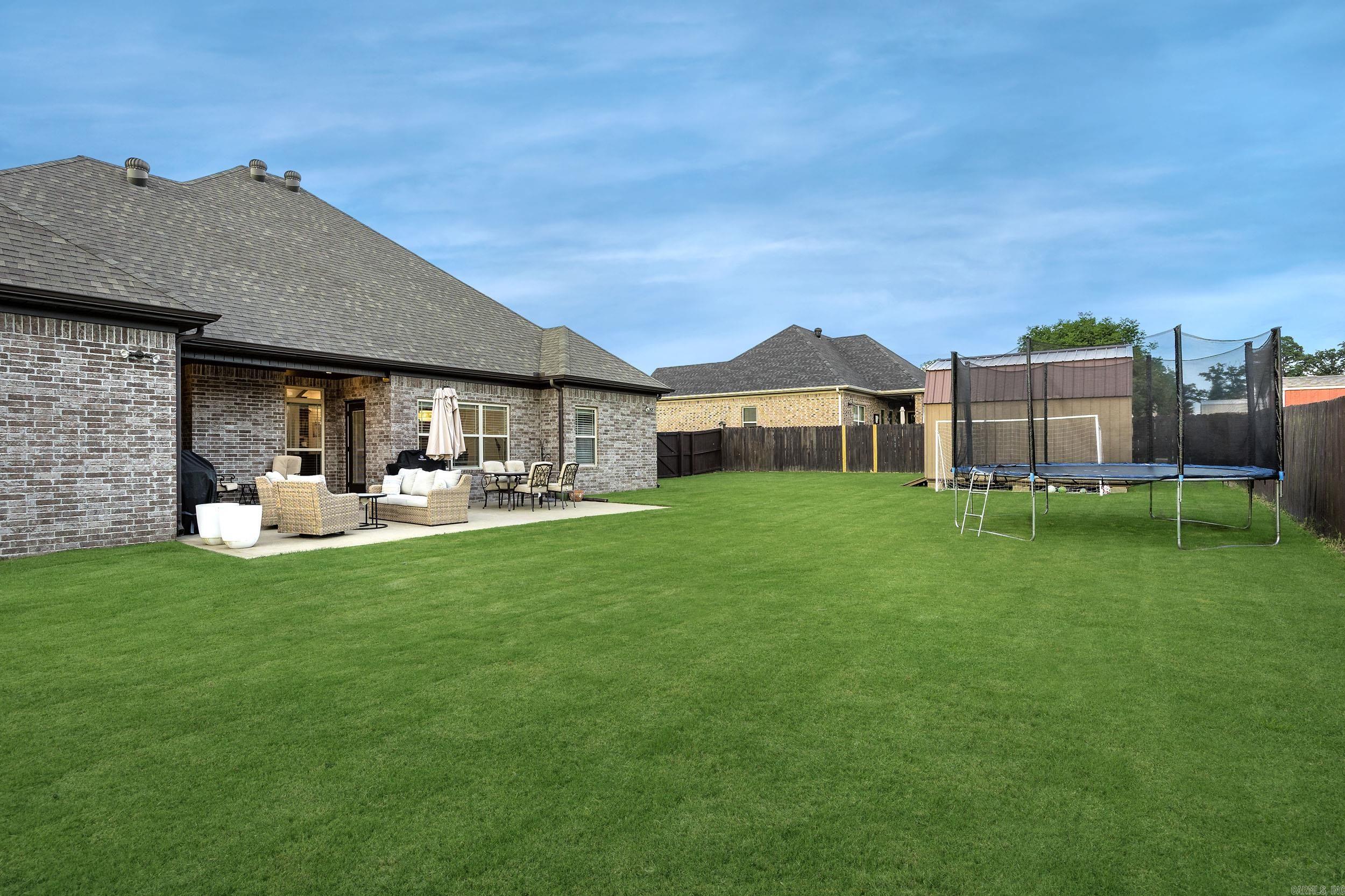 SHADOW CREEK - Residential