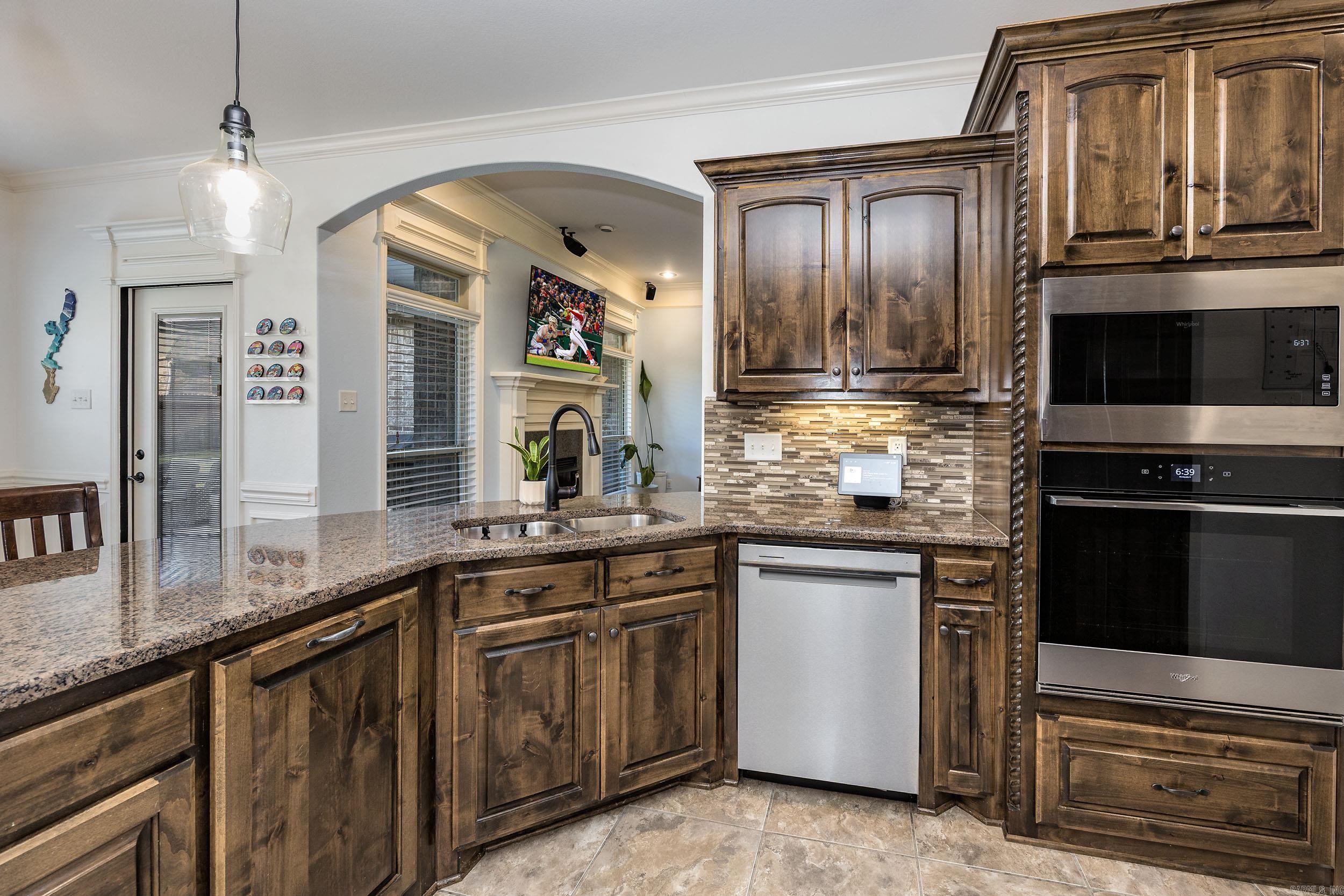 SHADOW CREEK - Residential