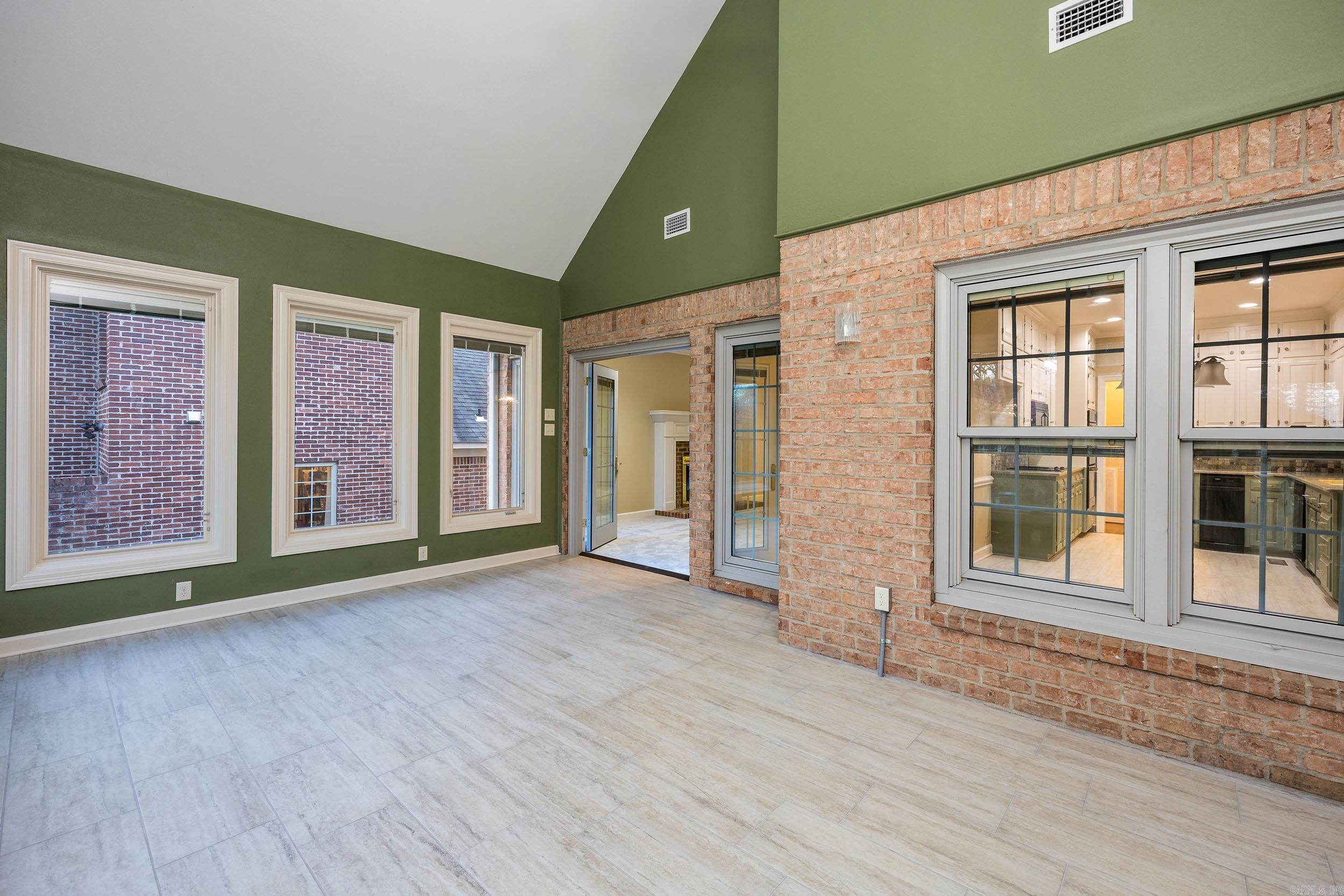 PLEASANT VALLEY MANOR - Residential