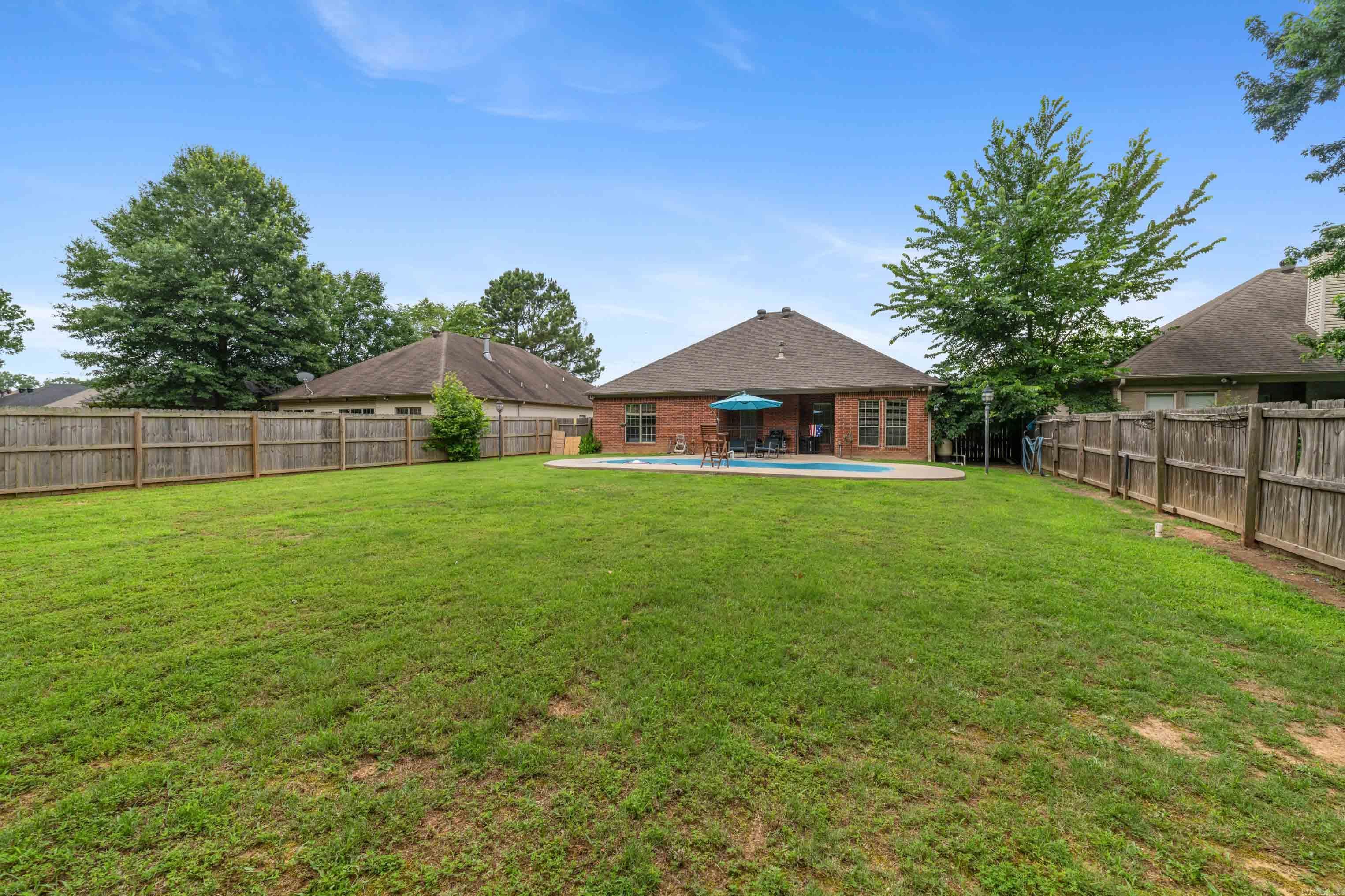 CLUB CREEK - Residential