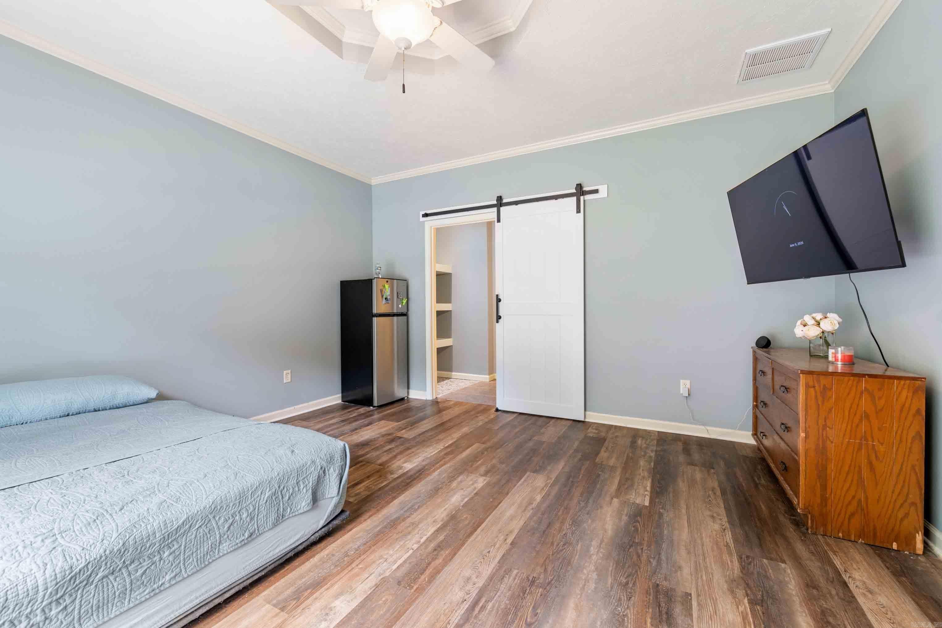 CLUB CREEK - Residential