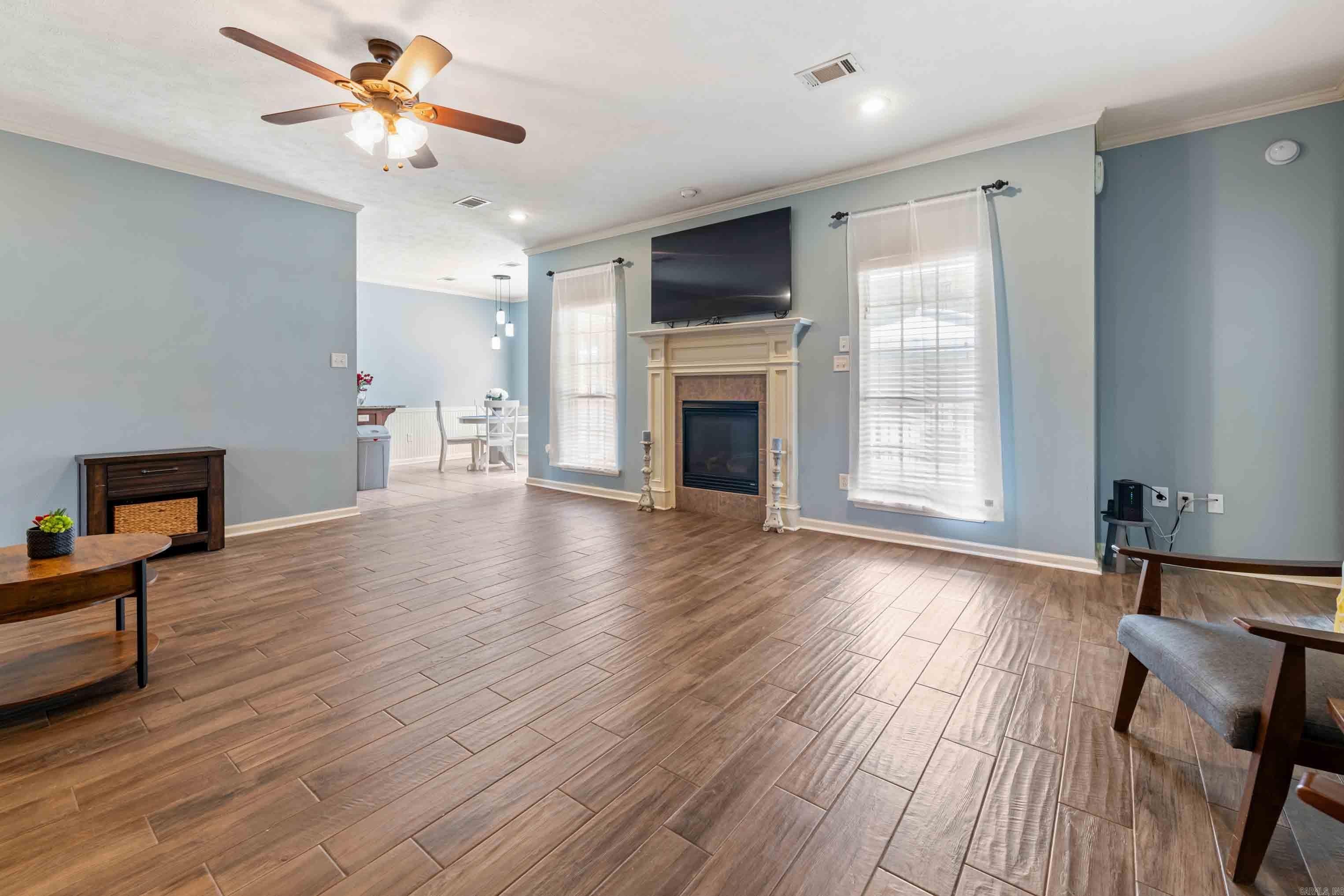 CLUB CREEK - Residential