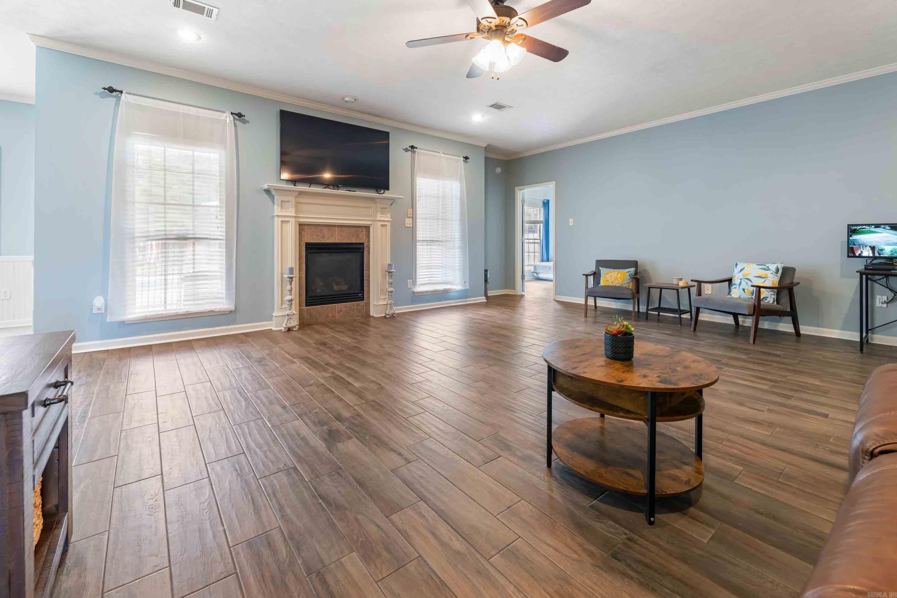 CLUB CREEK - Residential