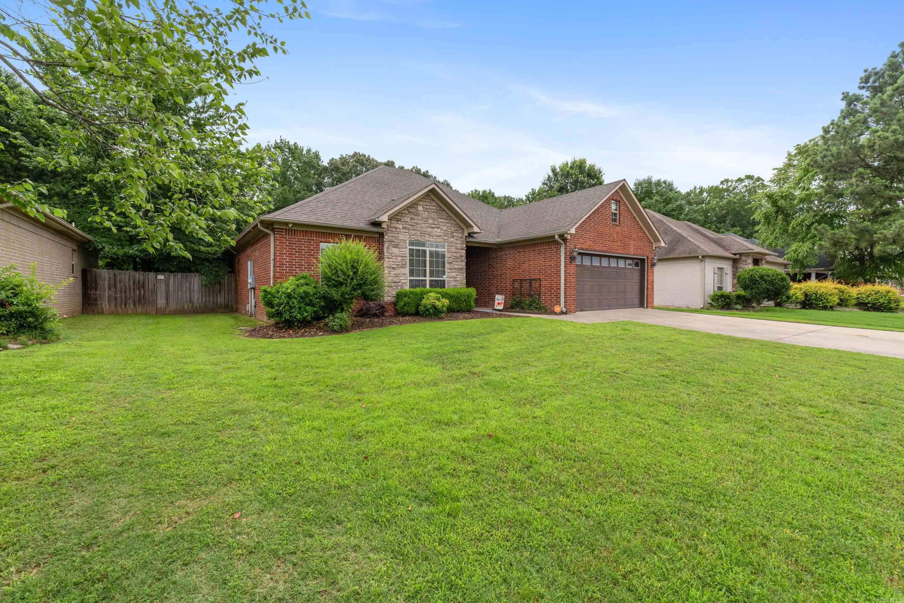 CLUB CREEK - Residential