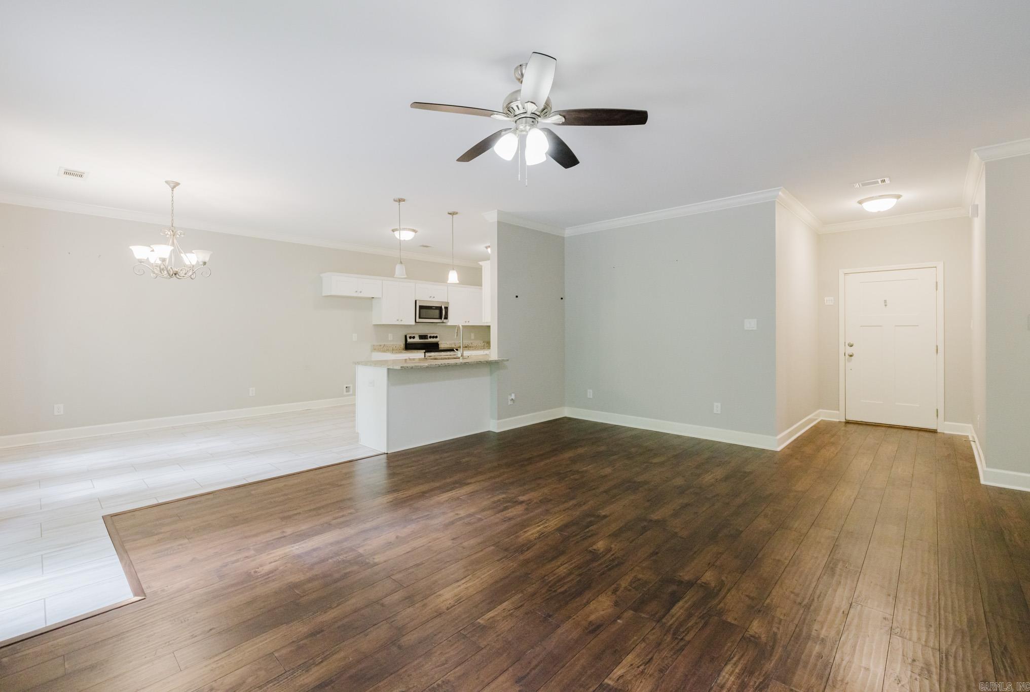 WESTERN WOODS - Residential