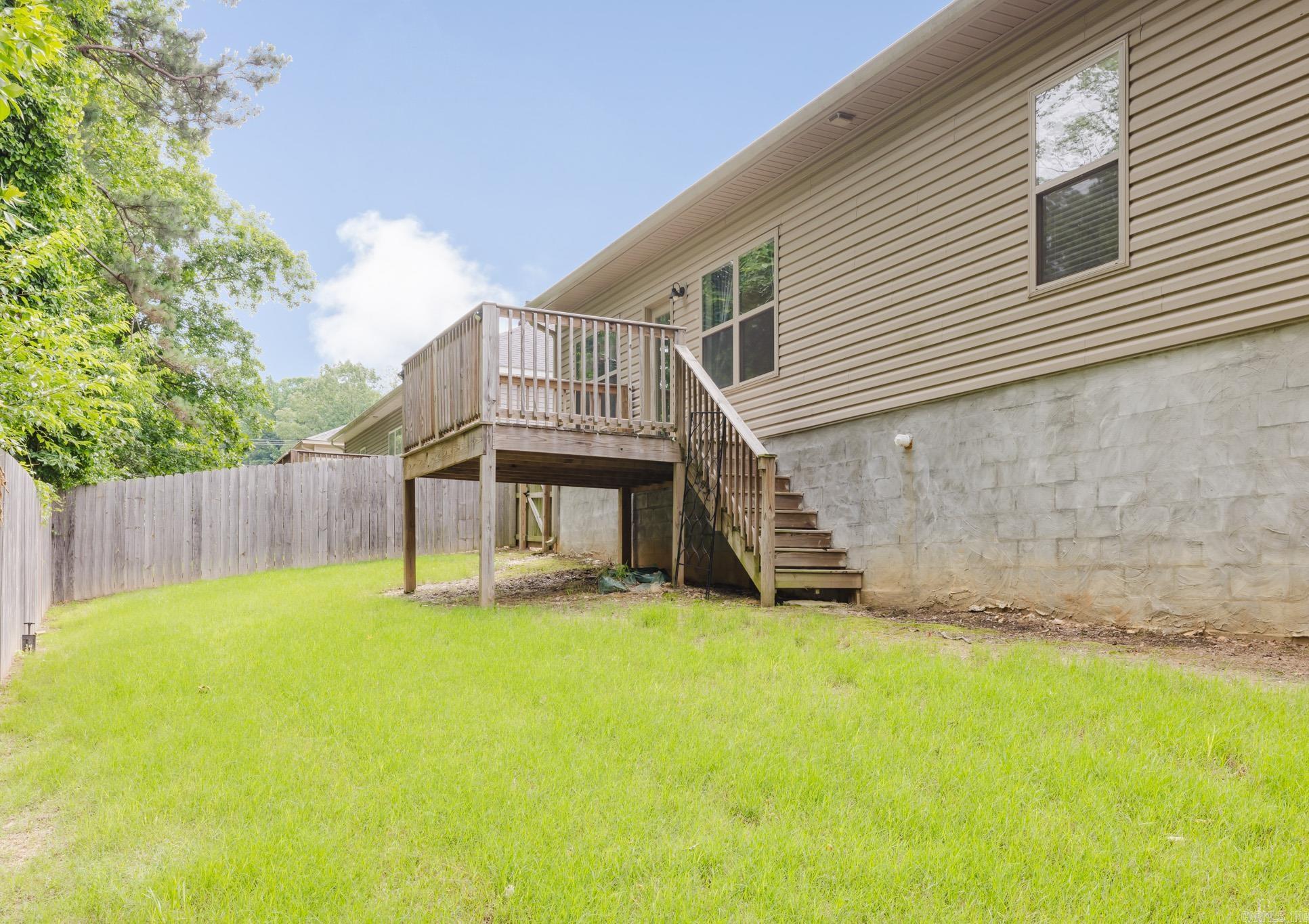WESTERN WOODS - Residential