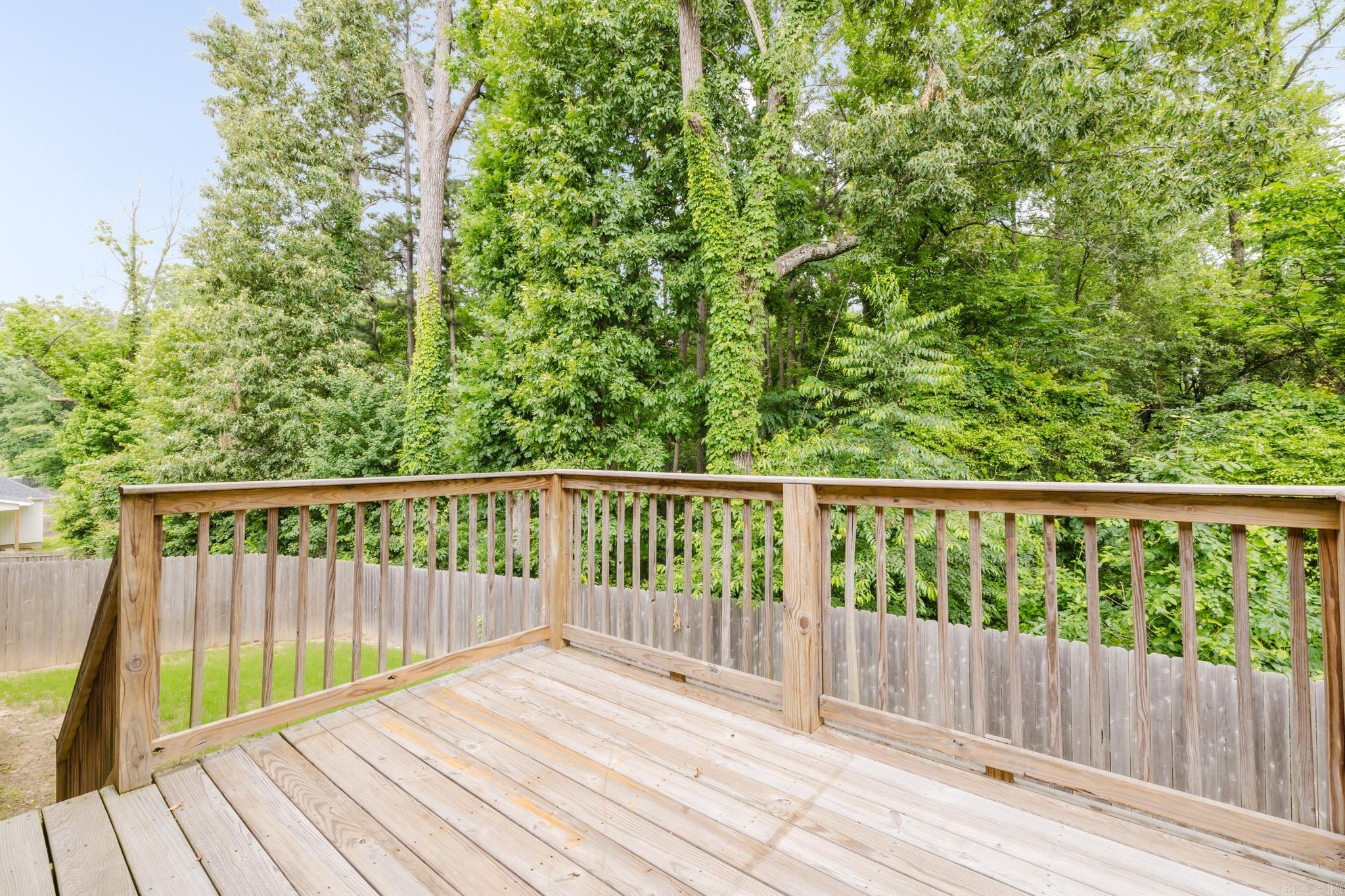 WESTERN WOODS - Residential