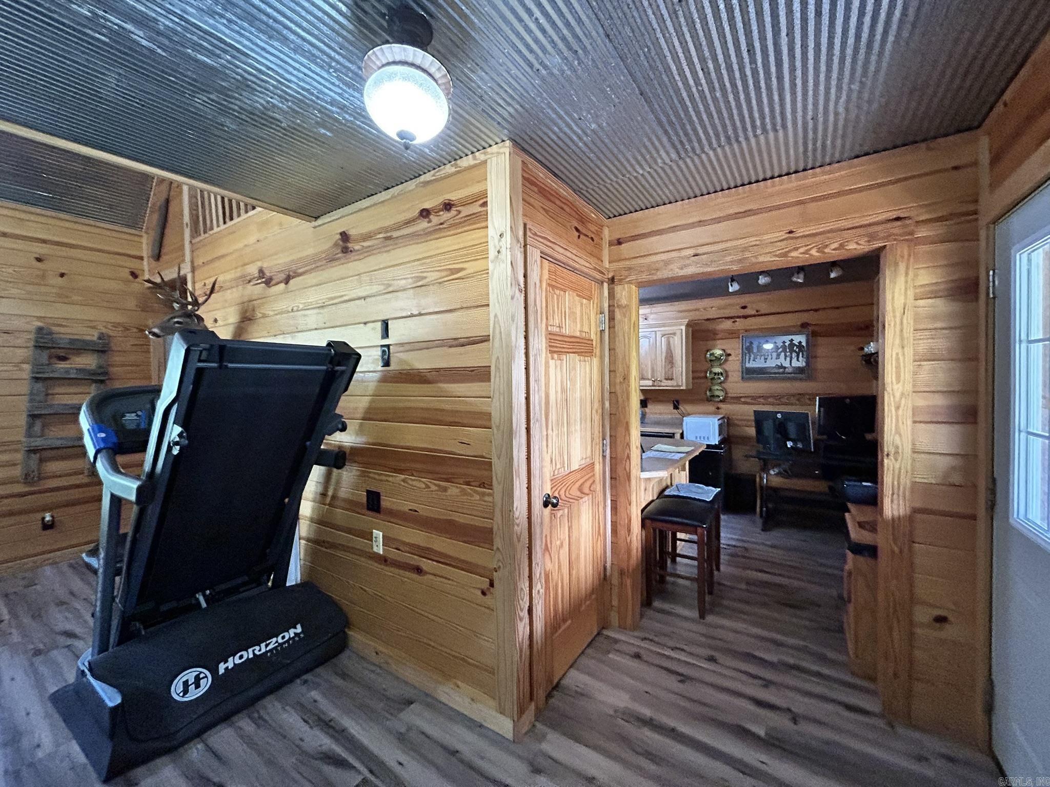 DEER CREEK ESTATES - Residential