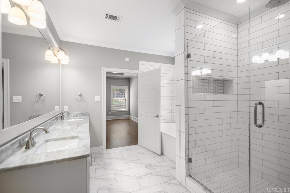 CHENAL VALLEY EPERNAY PLACE - Residential