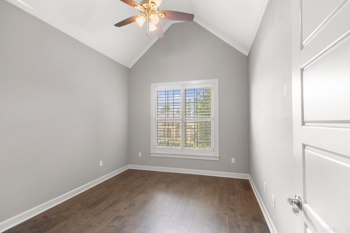 CHENAL VALLEY EPERNAY PLACE - Residential