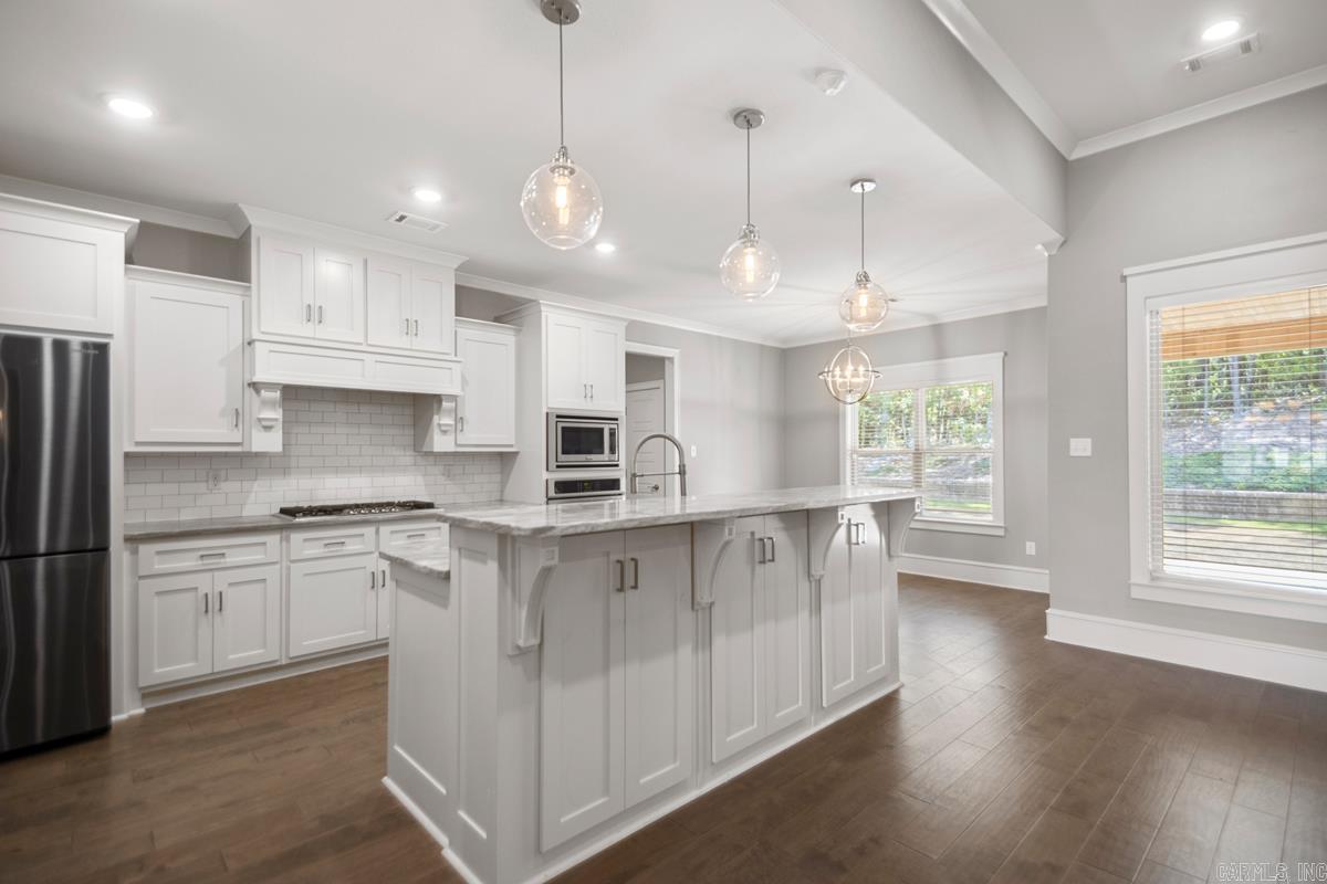 CHENAL VALLEY EPERNAY PLACE - Residential