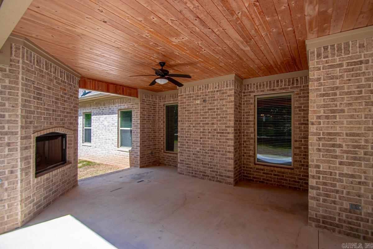 CHENAL VALLEY EPERNAY PLACE - Residential