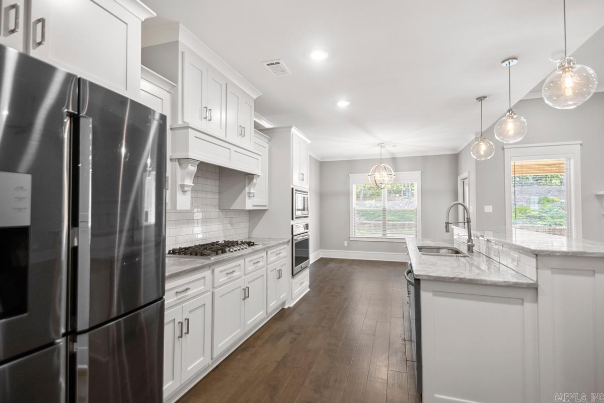 CHENAL VALLEY EPERNAY PLACE - Residential