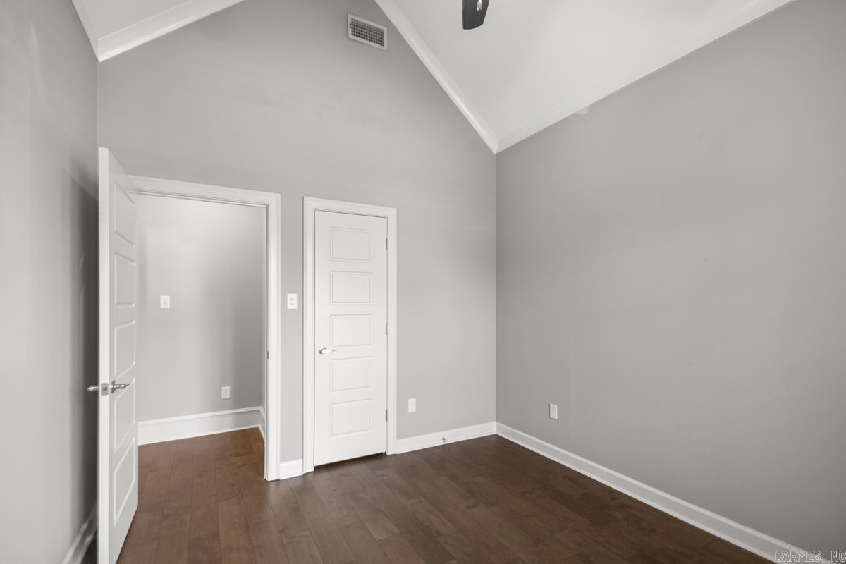 CHENAL VALLEY EPERNAY PLACE - Residential