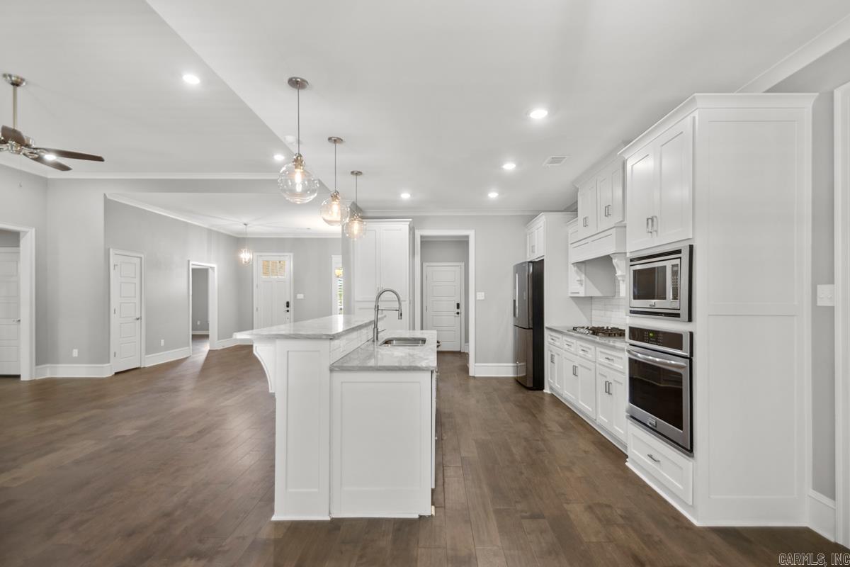 CHENAL VALLEY EPERNAY PLACE - Residential