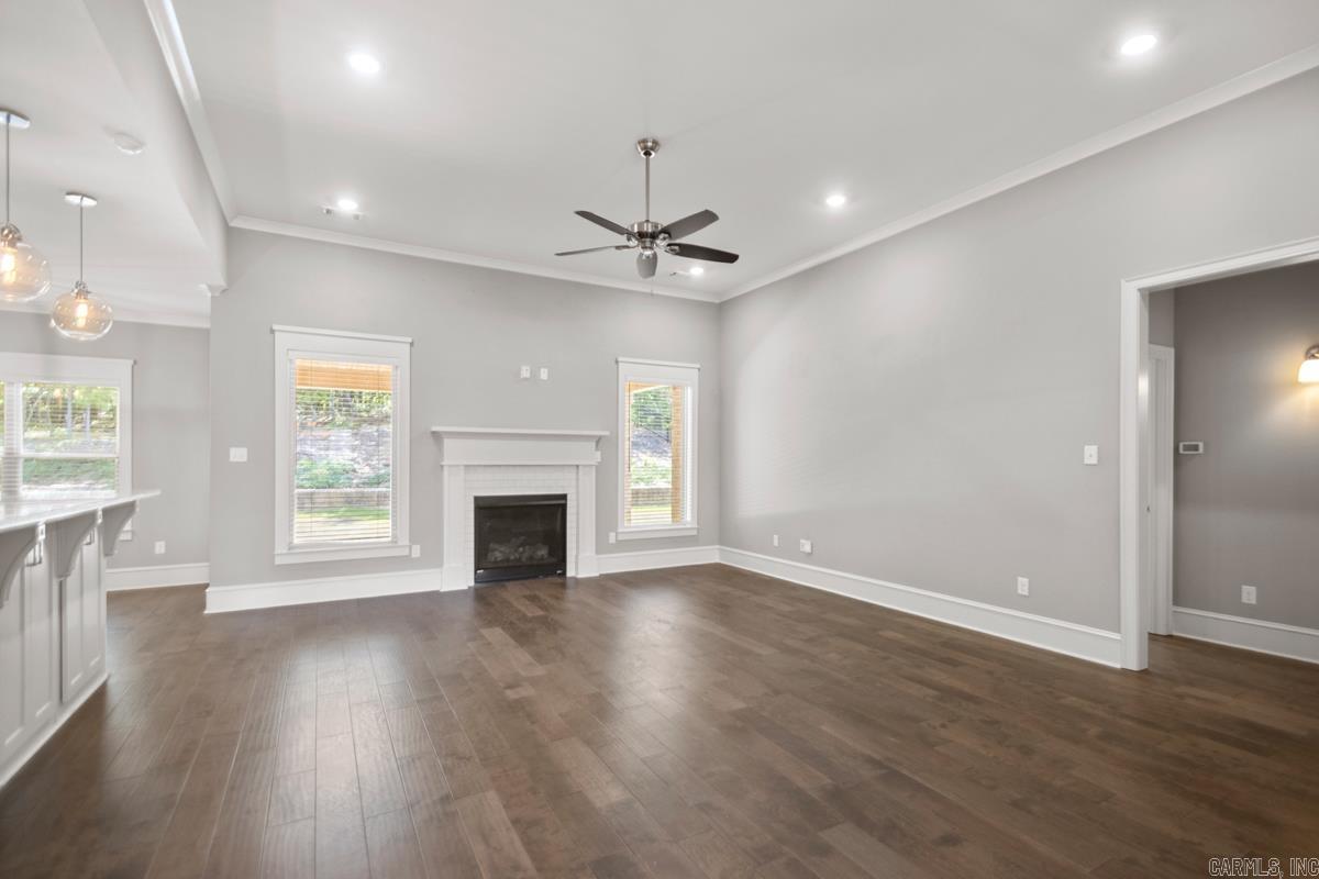 CHENAL VALLEY EPERNAY PLACE - Residential