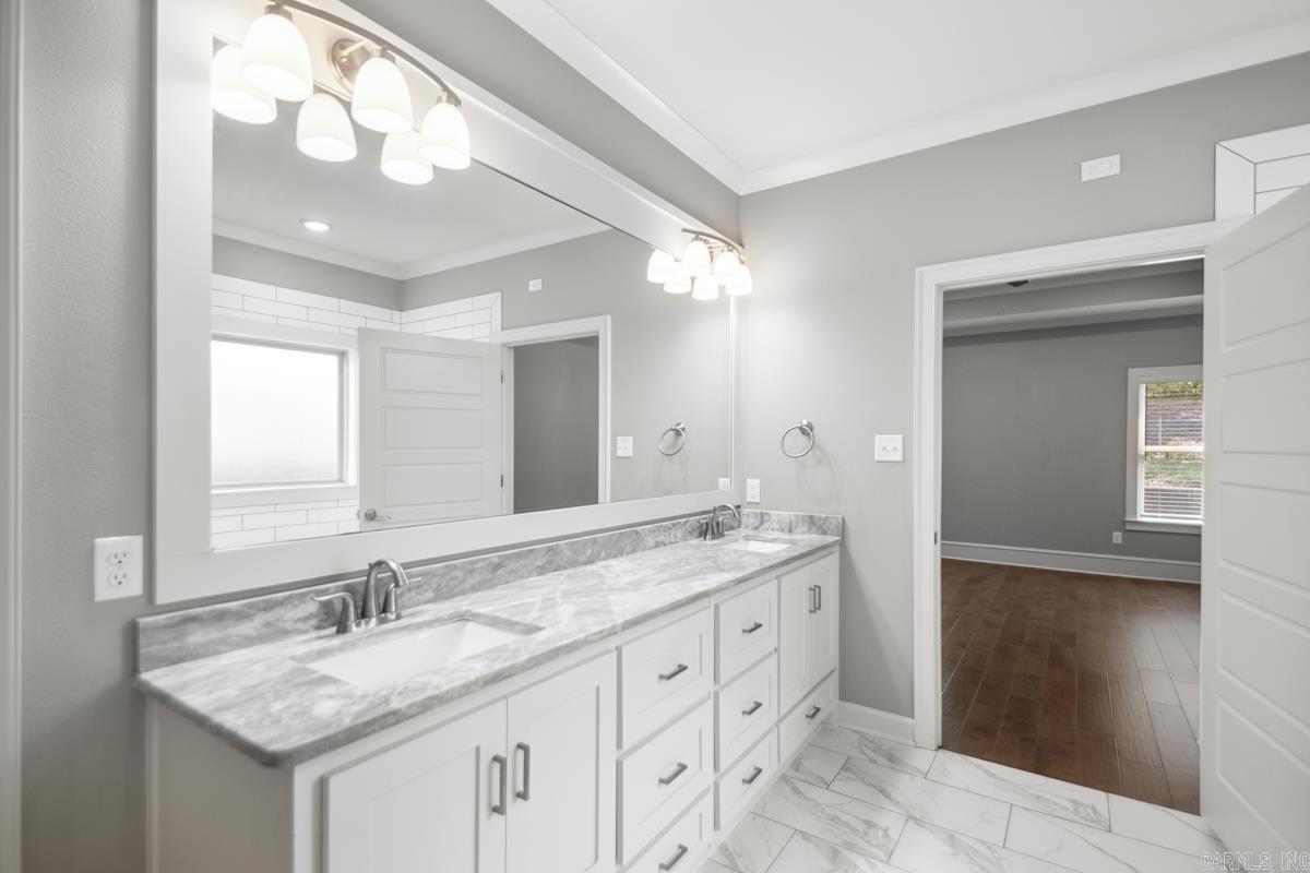 CHENAL VALLEY EPERNAY PLACE - Residential