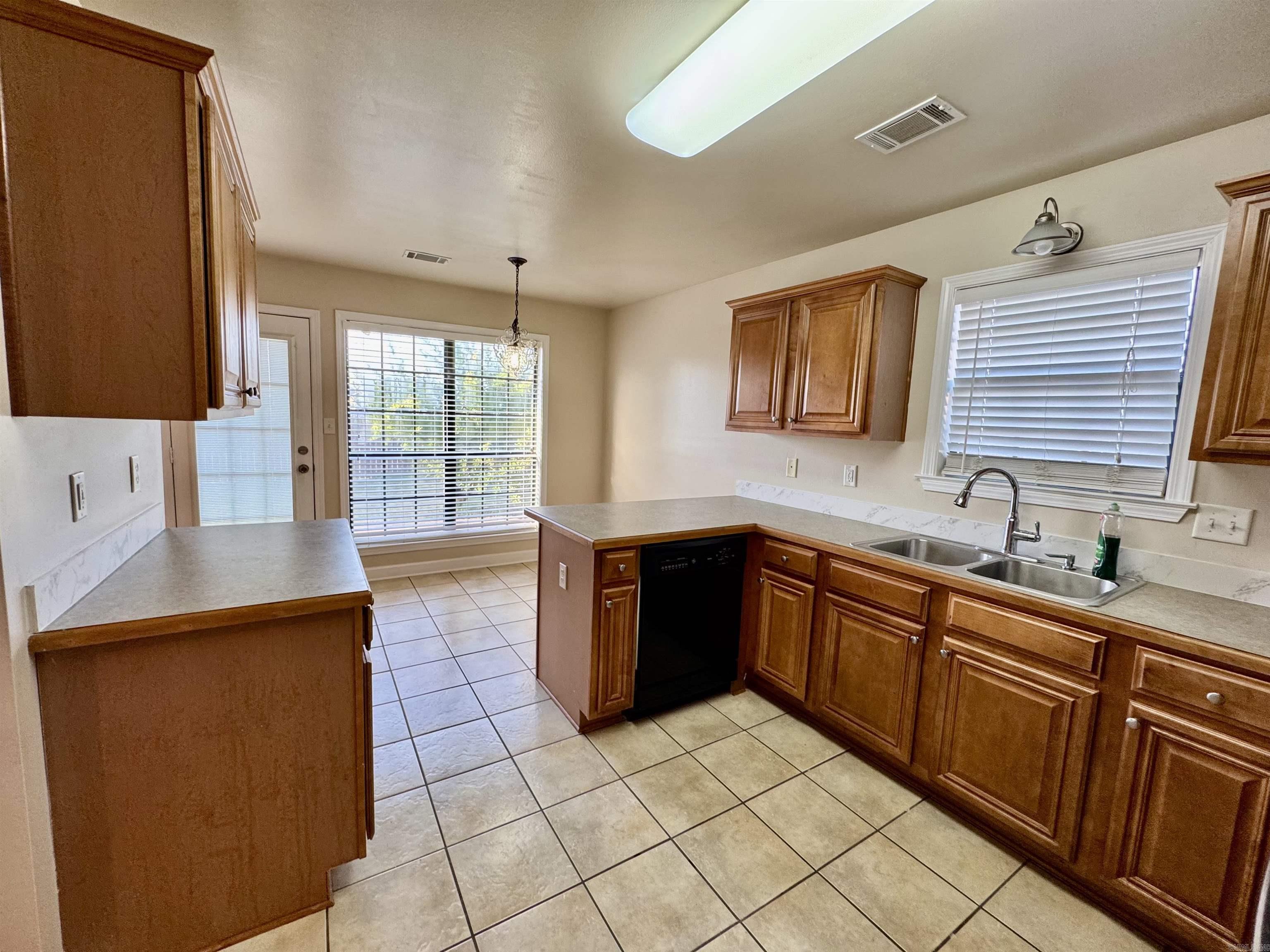SPRING VALLEY - Residential