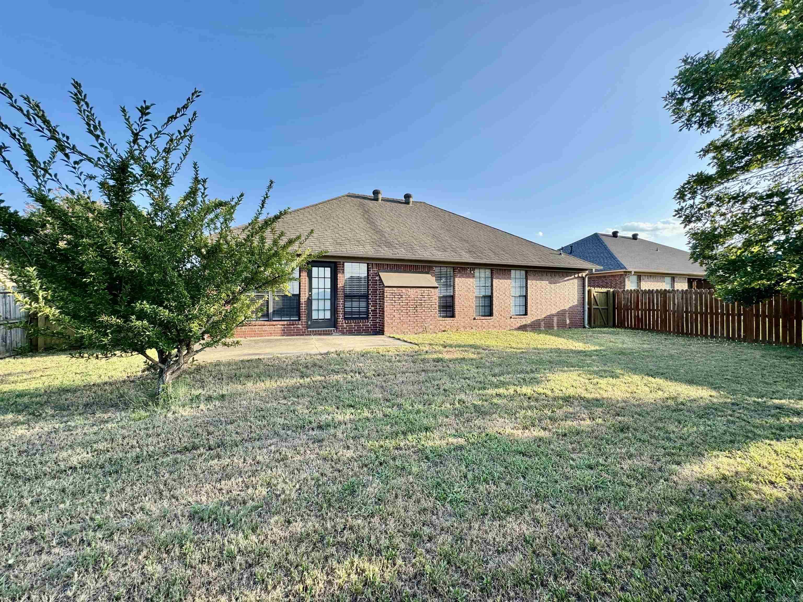 SPRING VALLEY - Residential