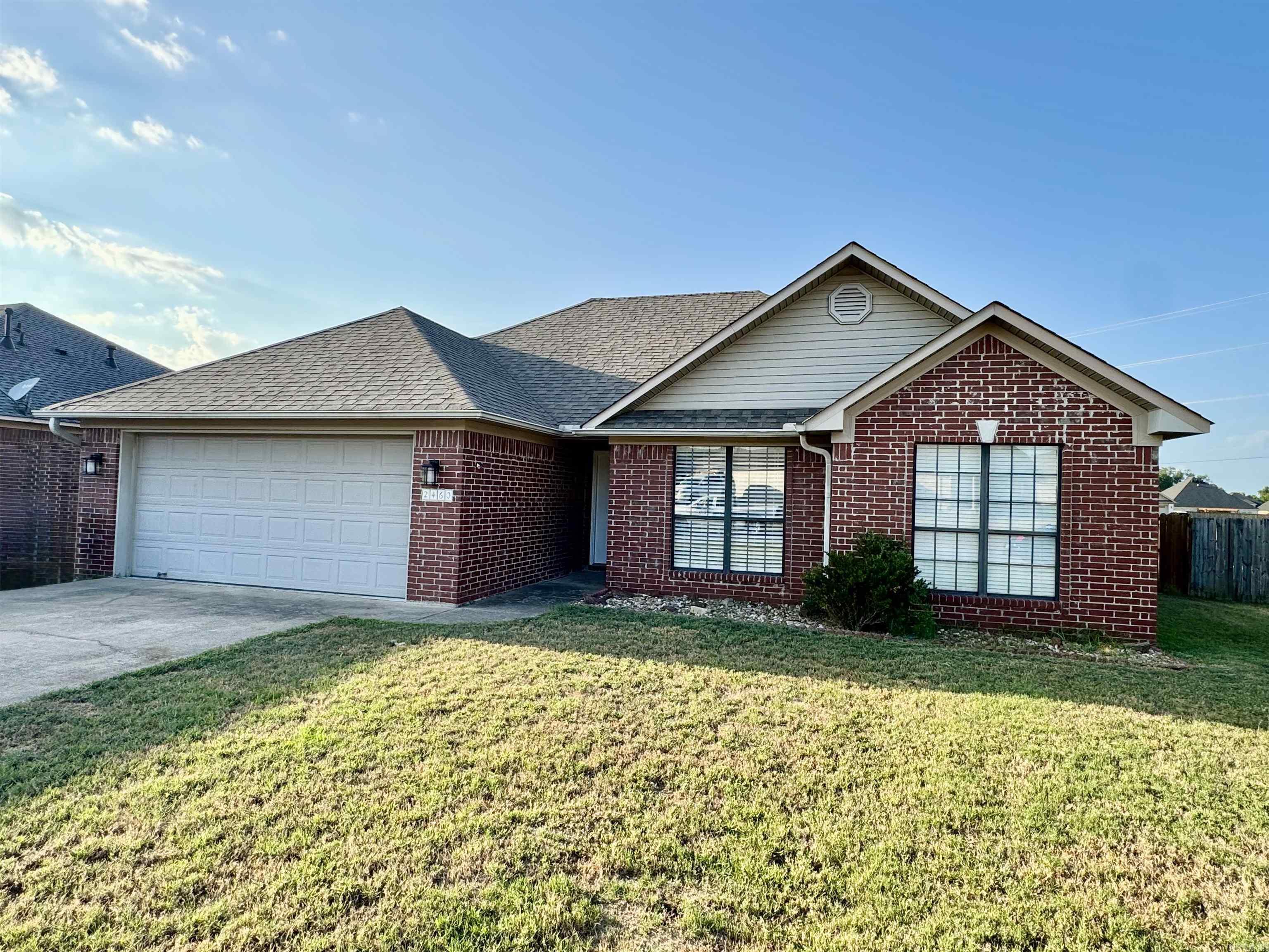 This cute move in ready home is located in popular Spring Valley Subd. and is within walking distance to Ellen Smith Elementary and close to UCA! Has fenced backyard with patio. Inside you'll find tile in all wet areas but hardwood floors in living rm and bedrooms.The family room is large and has a gas log fireplace. The master bath has double sink vanity and large walk in closet. Home has New paint, new blinds, new faucet, roof 8 years old, Hot water tank 2024, new stove,  Washer and Dryer to convey.