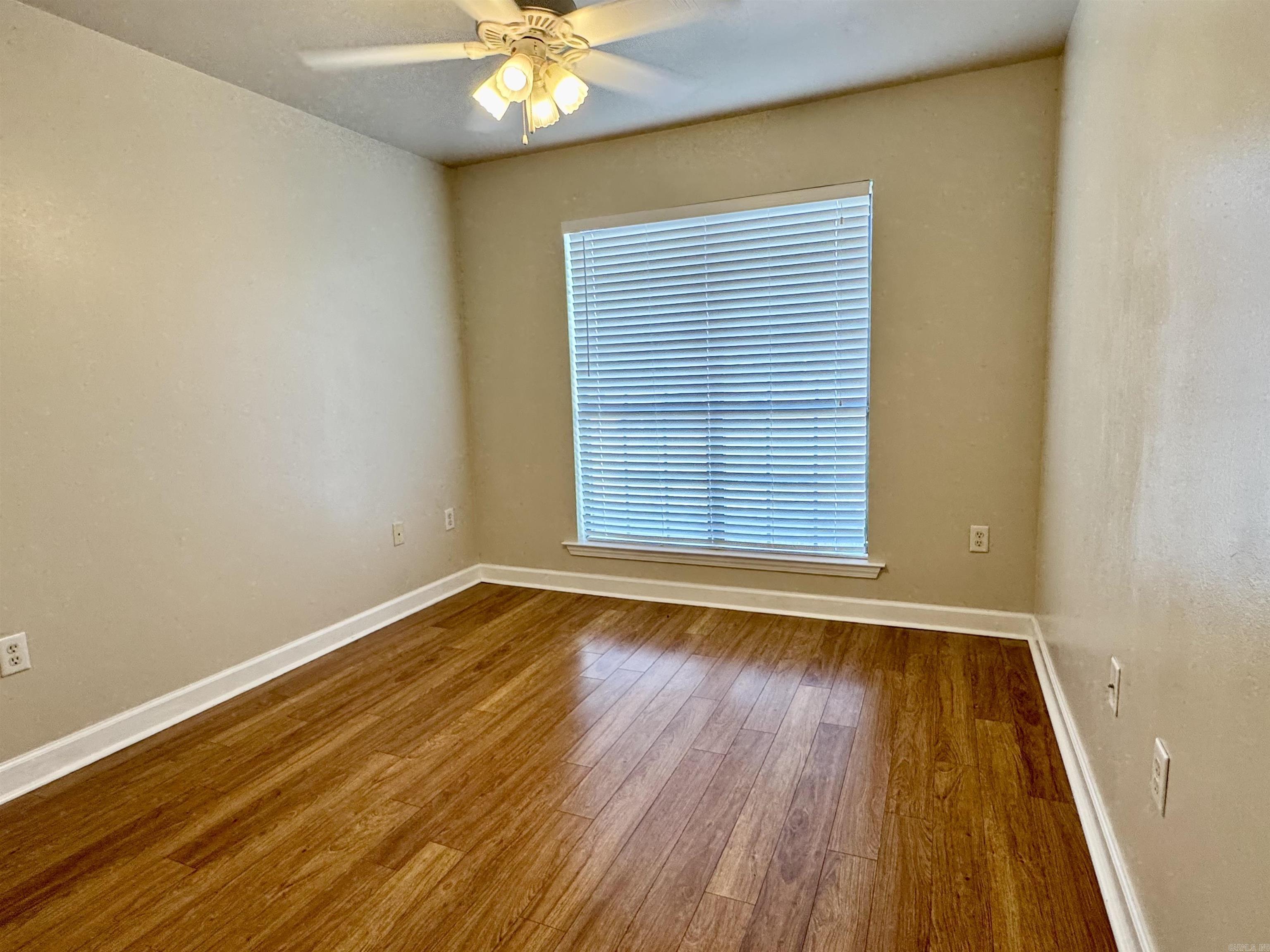 SPRING VALLEY - Residential