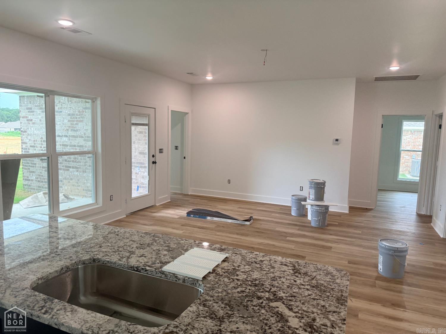 OAK VIEW - Residential