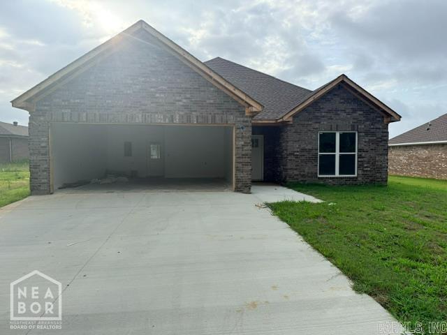 New Construction in Brookland, great starter home with room to grow. Laminate flooring throughout, quartz countertops and just minutes from Brookland Schools.