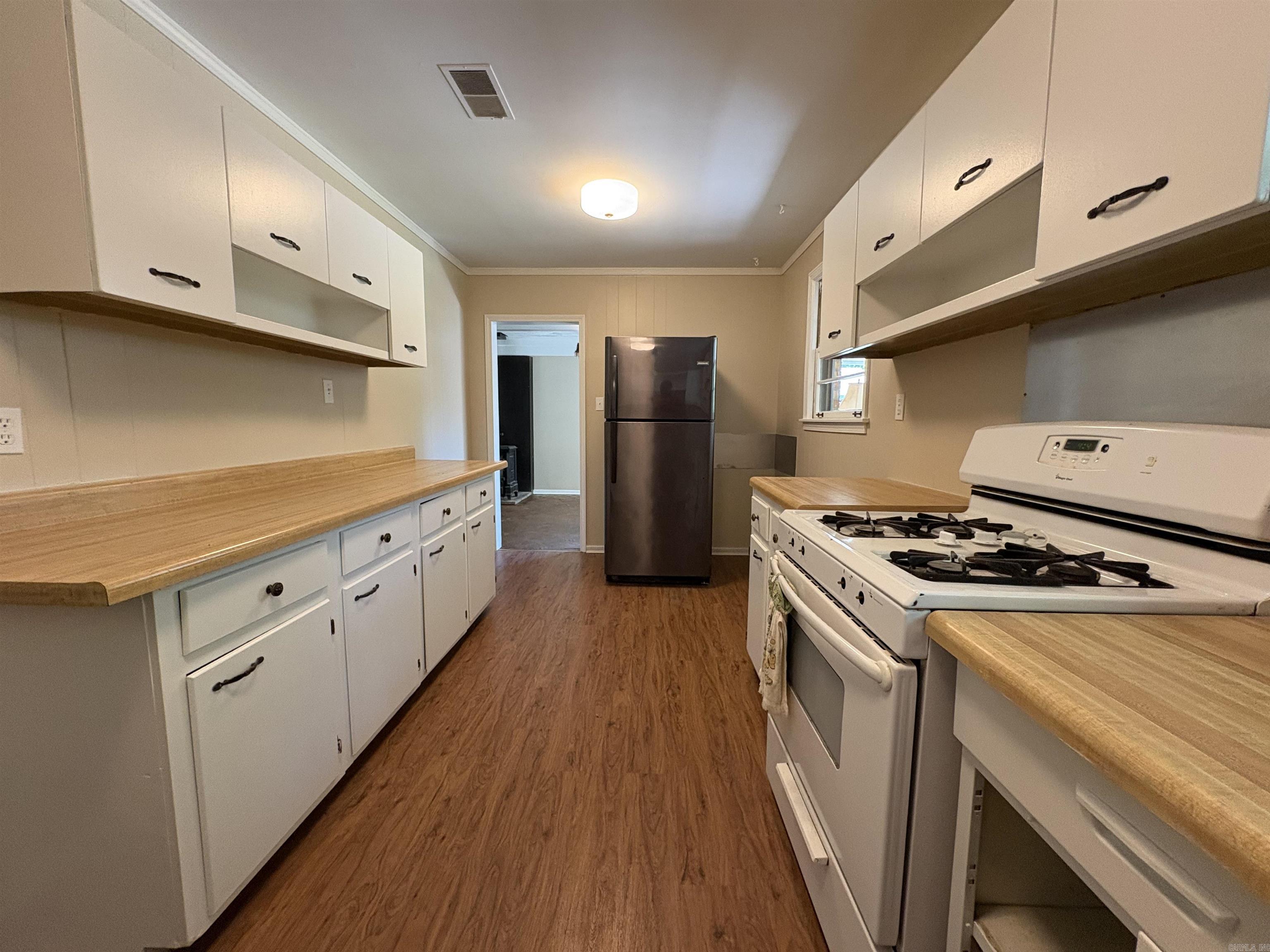 AVALON HEIGHTS - Residential