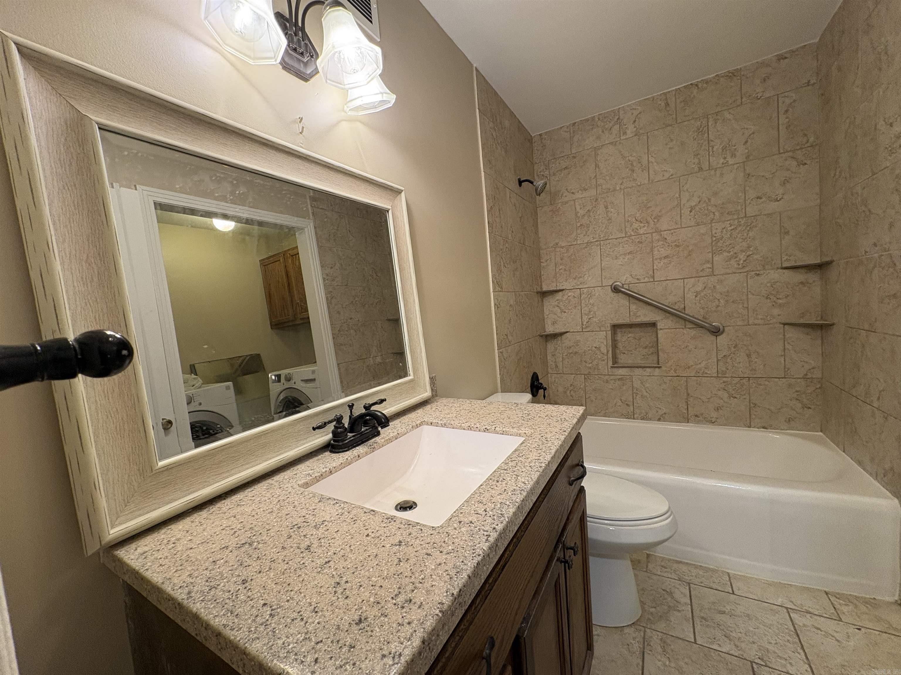 AVALON HEIGHTS - Residential