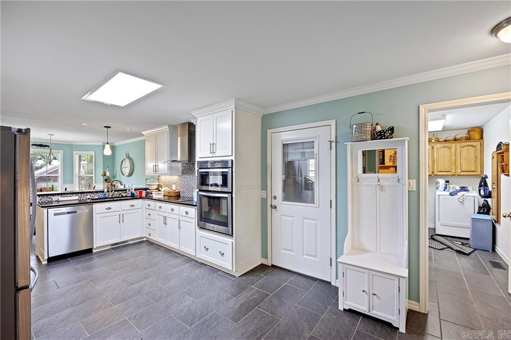 HICKORY HILLS - Residential